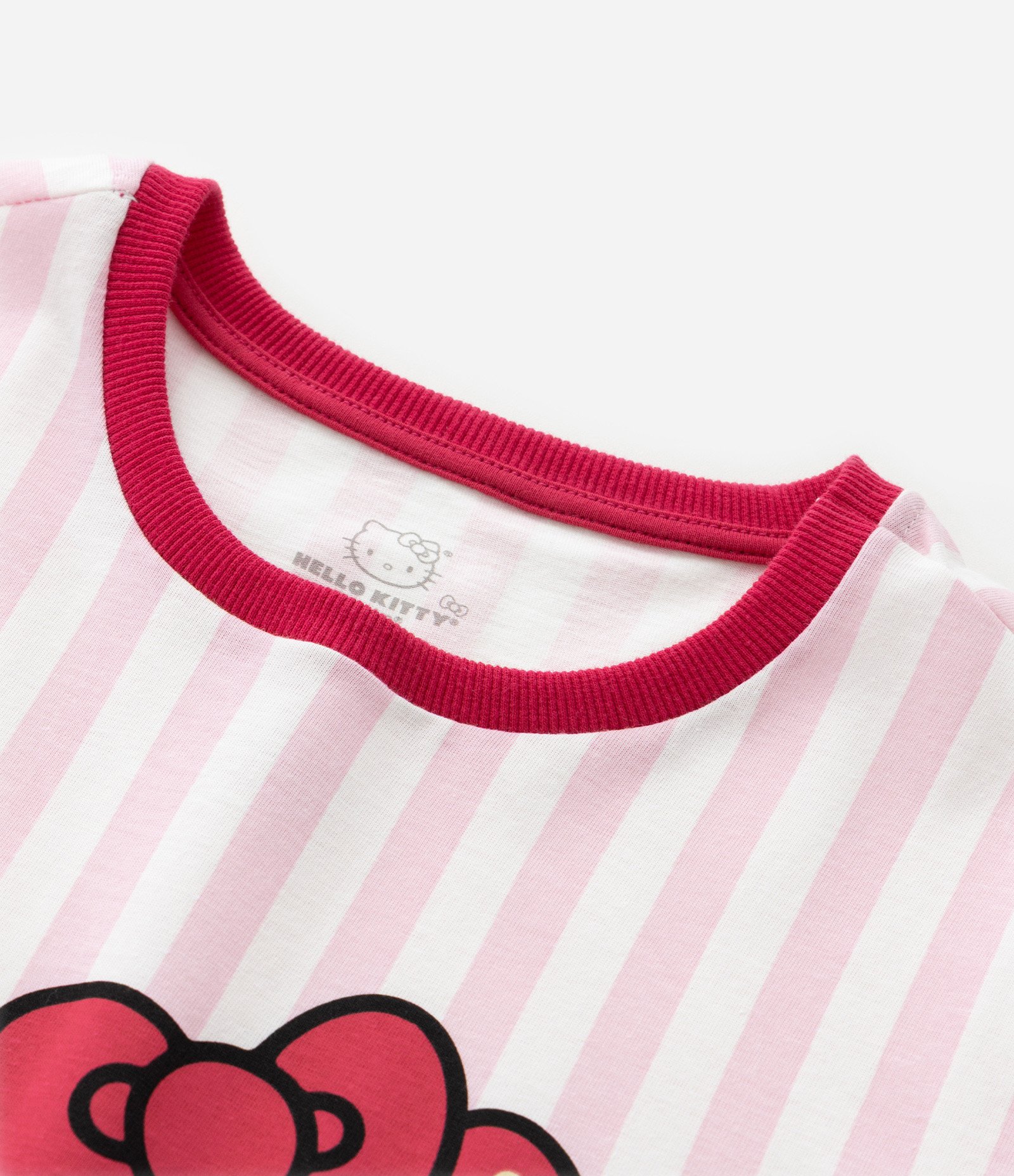 Camisola Infantil com Estampa e Lettering Hello Kitty - Tam 5 a 14 Anos Rosa 4