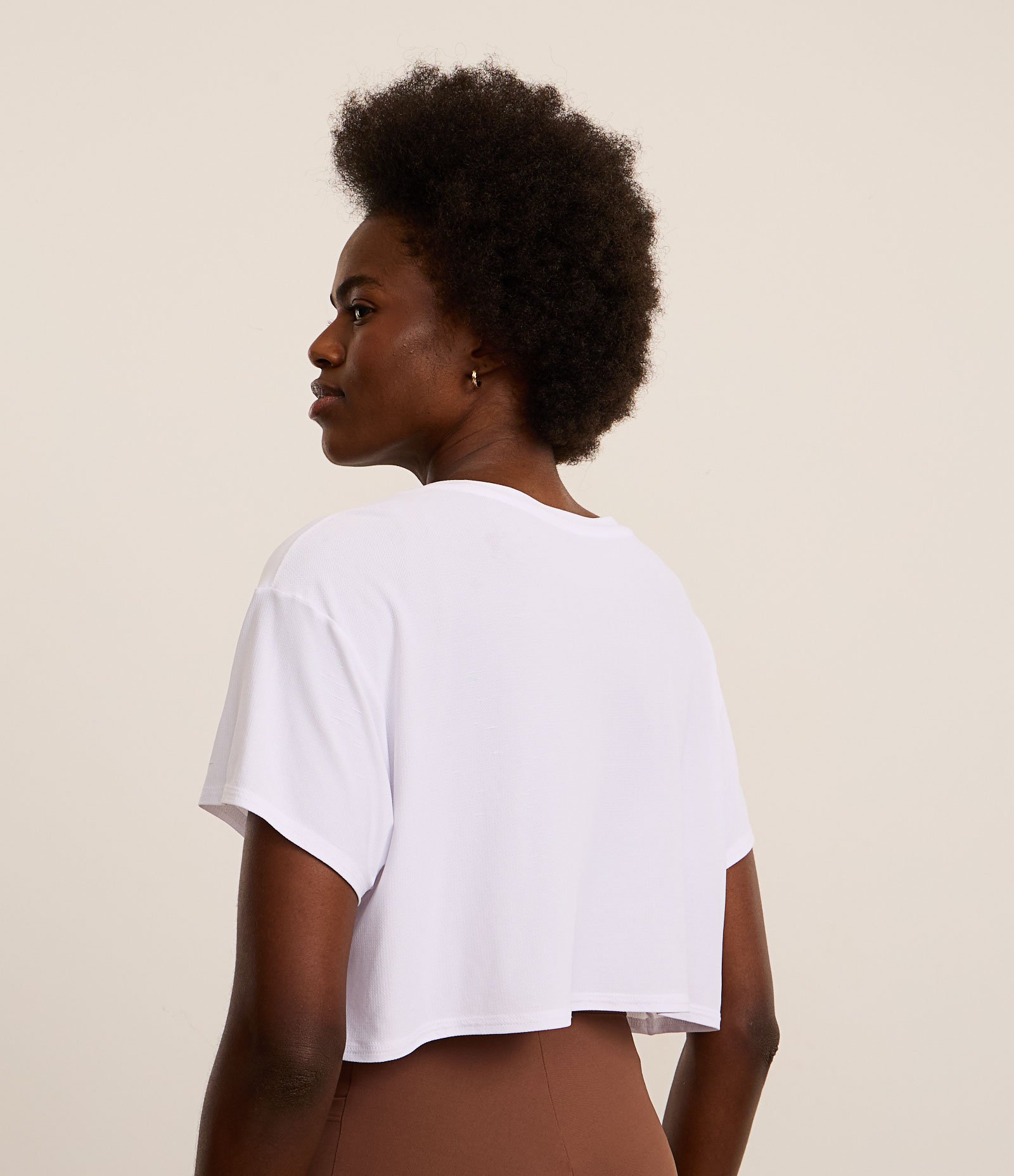 Camiseta Boxy Esportiva em Poliamida Texturizada com Estampa London Branco 4