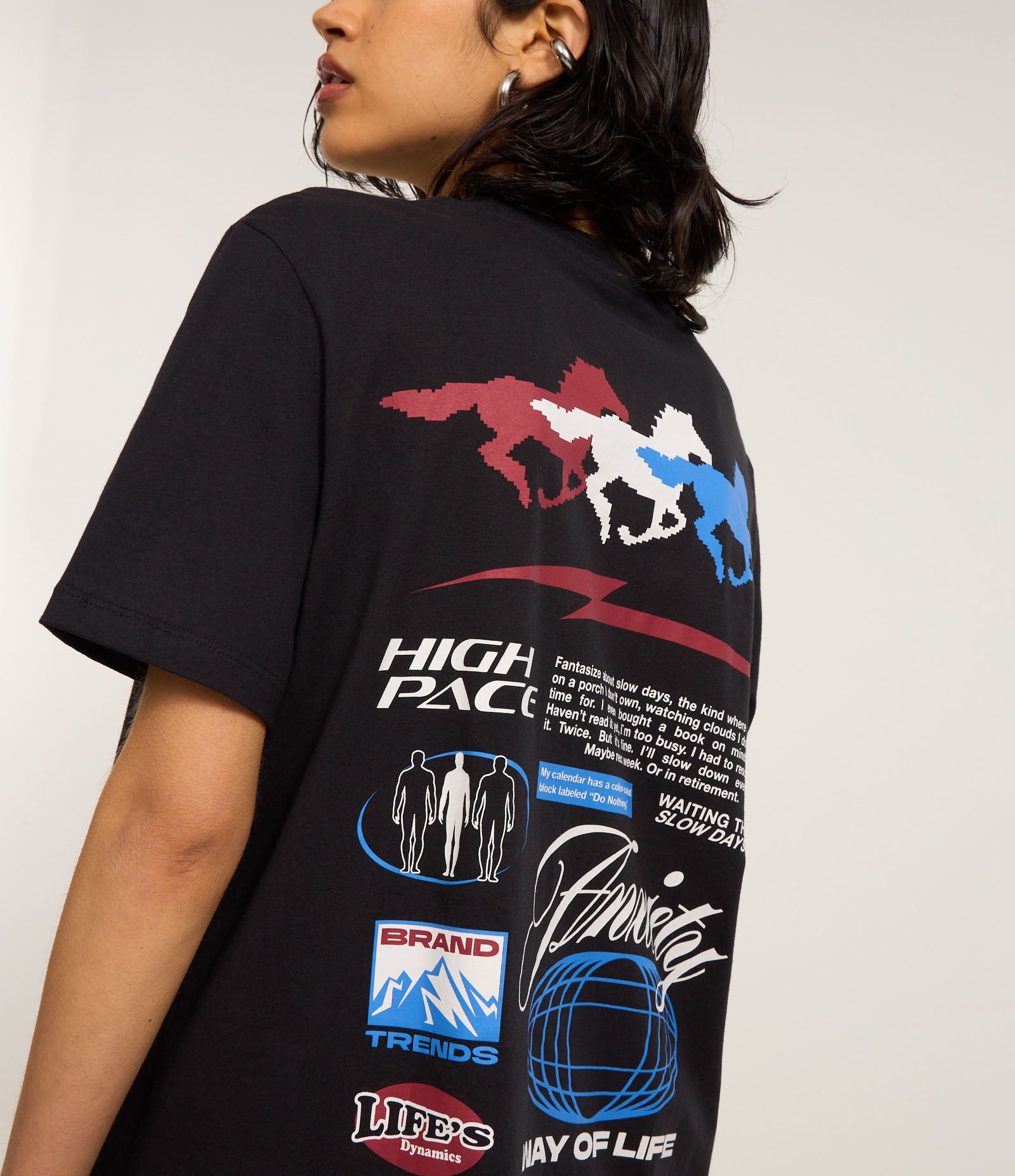 Camiseta Alongada em Algodão com Estampa Frente e Costas High Pace Preto 3