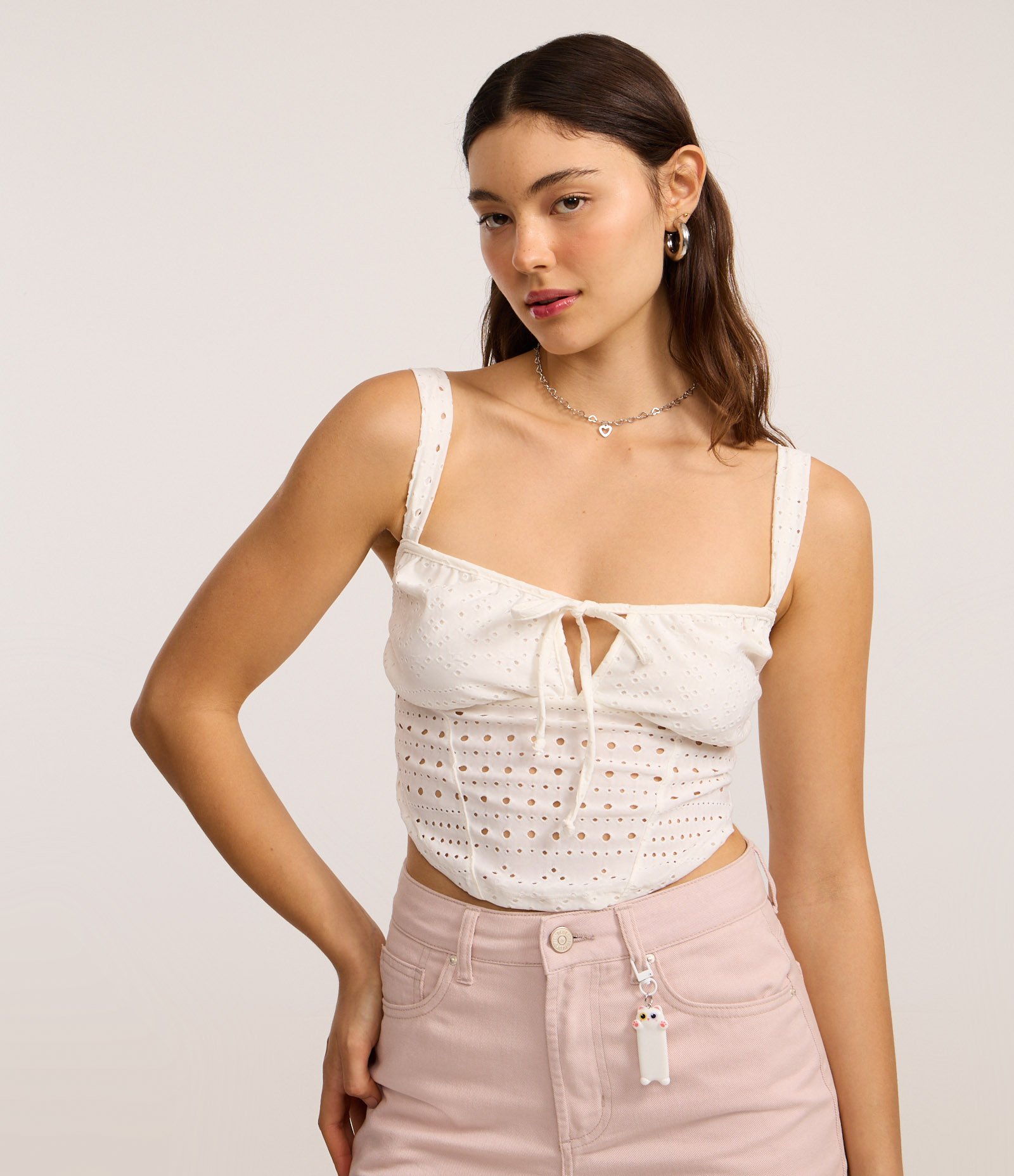 Blusa Top com Detalhe de Amarração Vazado e Texturizada Branco 1