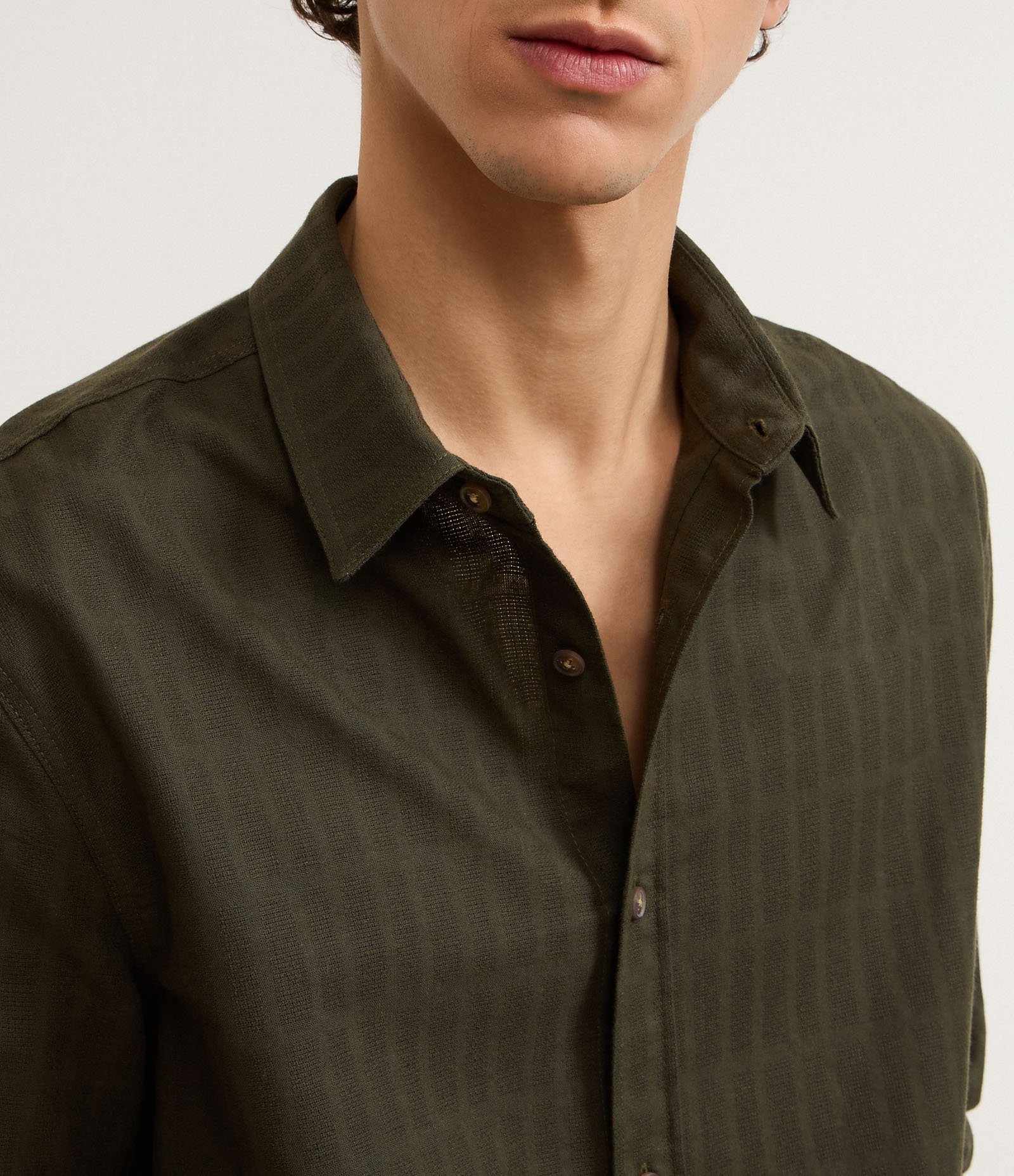 Camisa Comfort em Algodão com Textura Maquinetada Verde 3