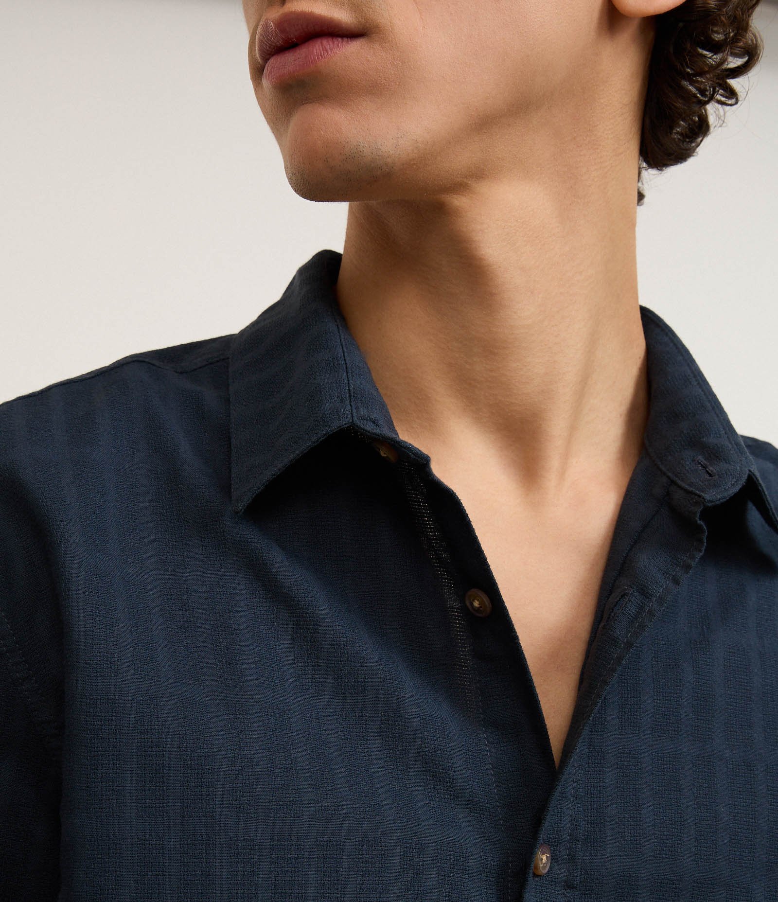 Camisa Comfort em Algodão com Textura Maquinetada Azul 3