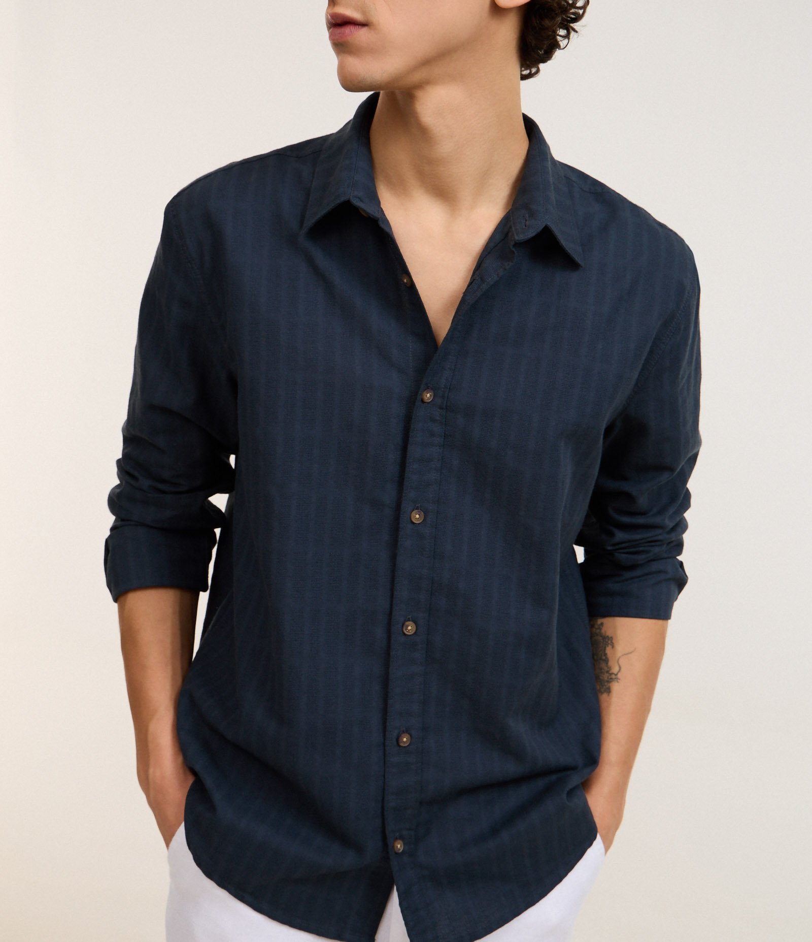 Camisa Comfort em Algodão com Textura Maquinetada Azul 4