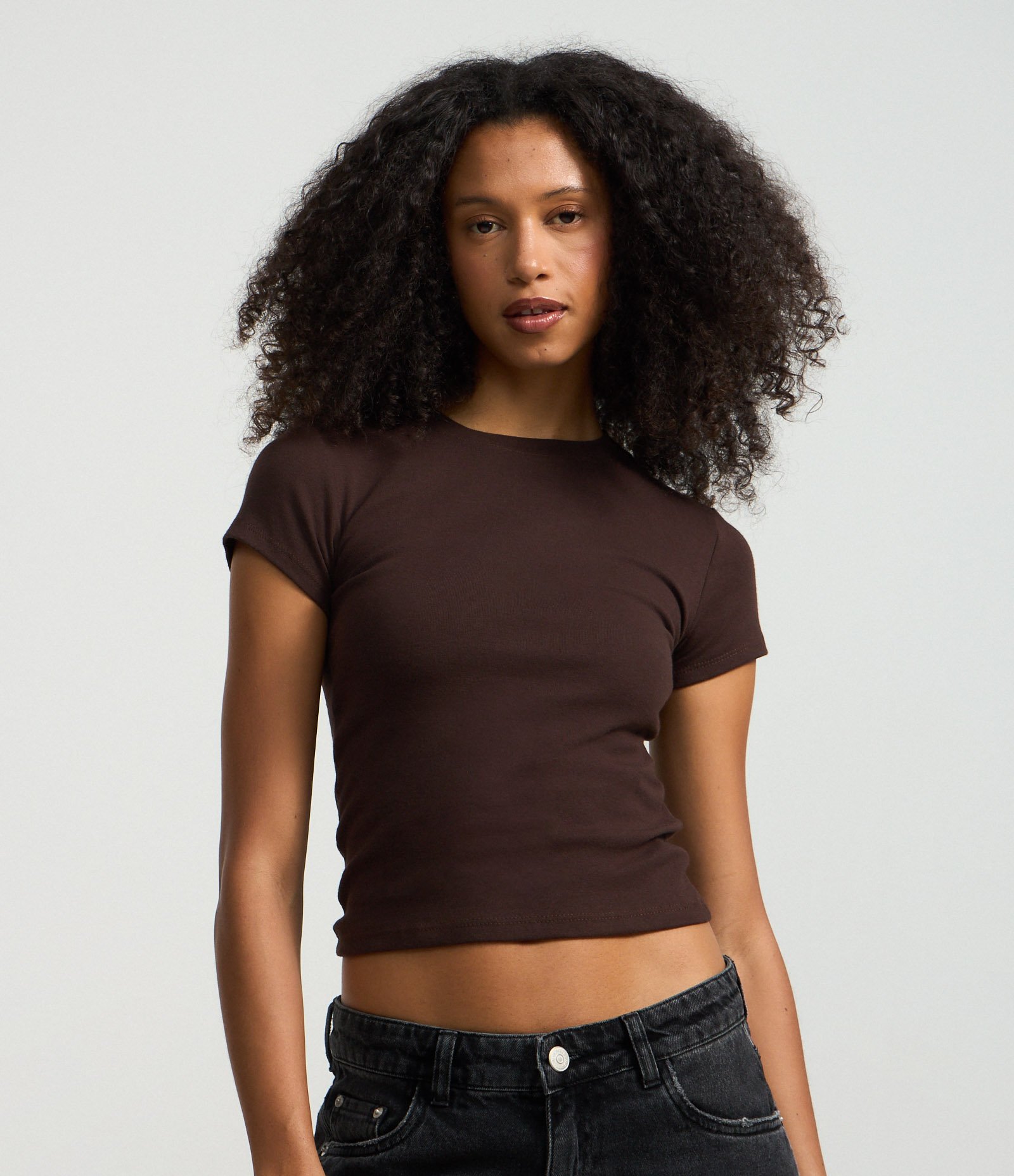 Blusa Básica Justinha e Alongada em Ribana Marrom Escuro 3