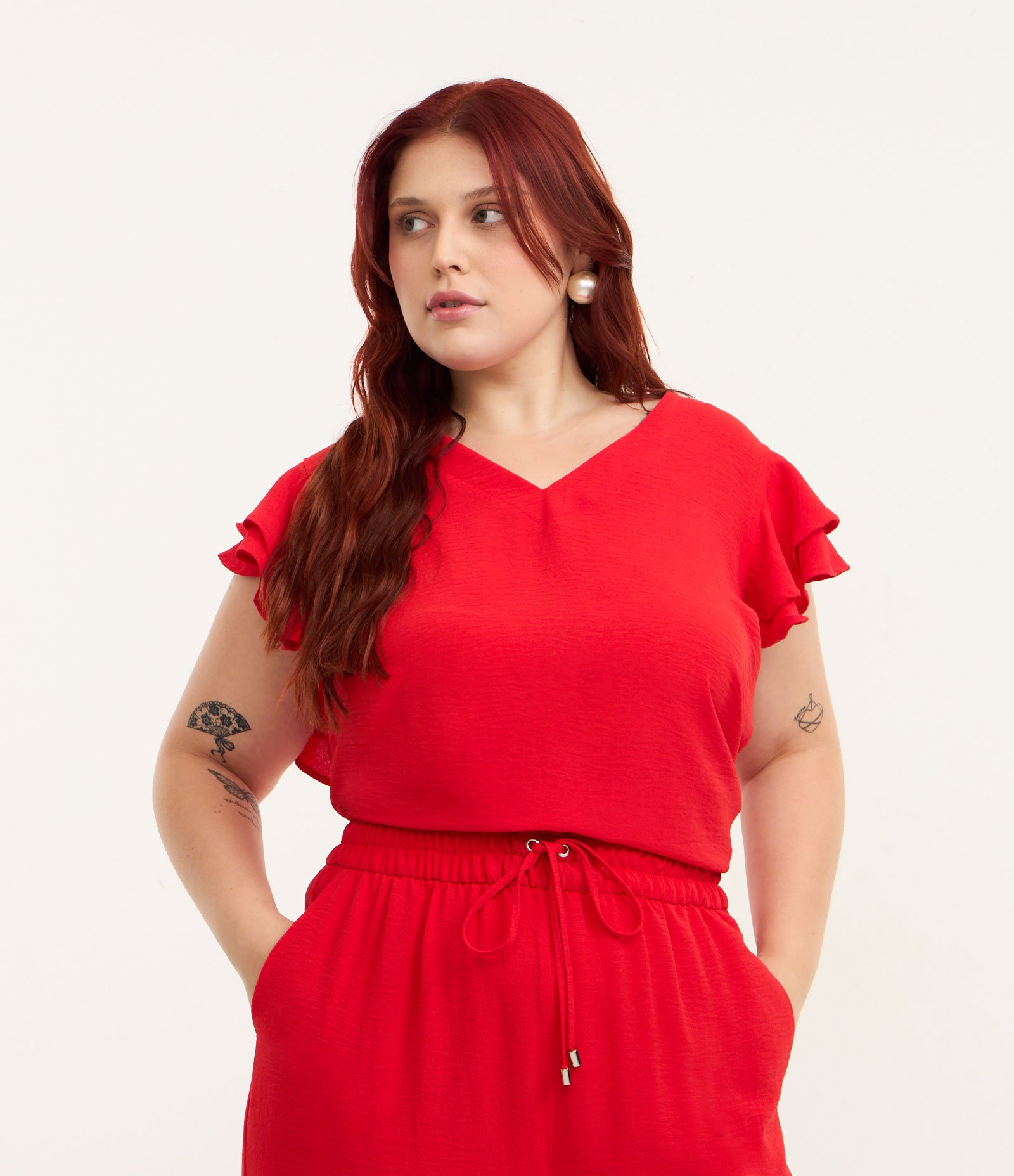 Blusa em Crepe com Babado Duplo no Ombro Curve & Plus Size Vermelho 2