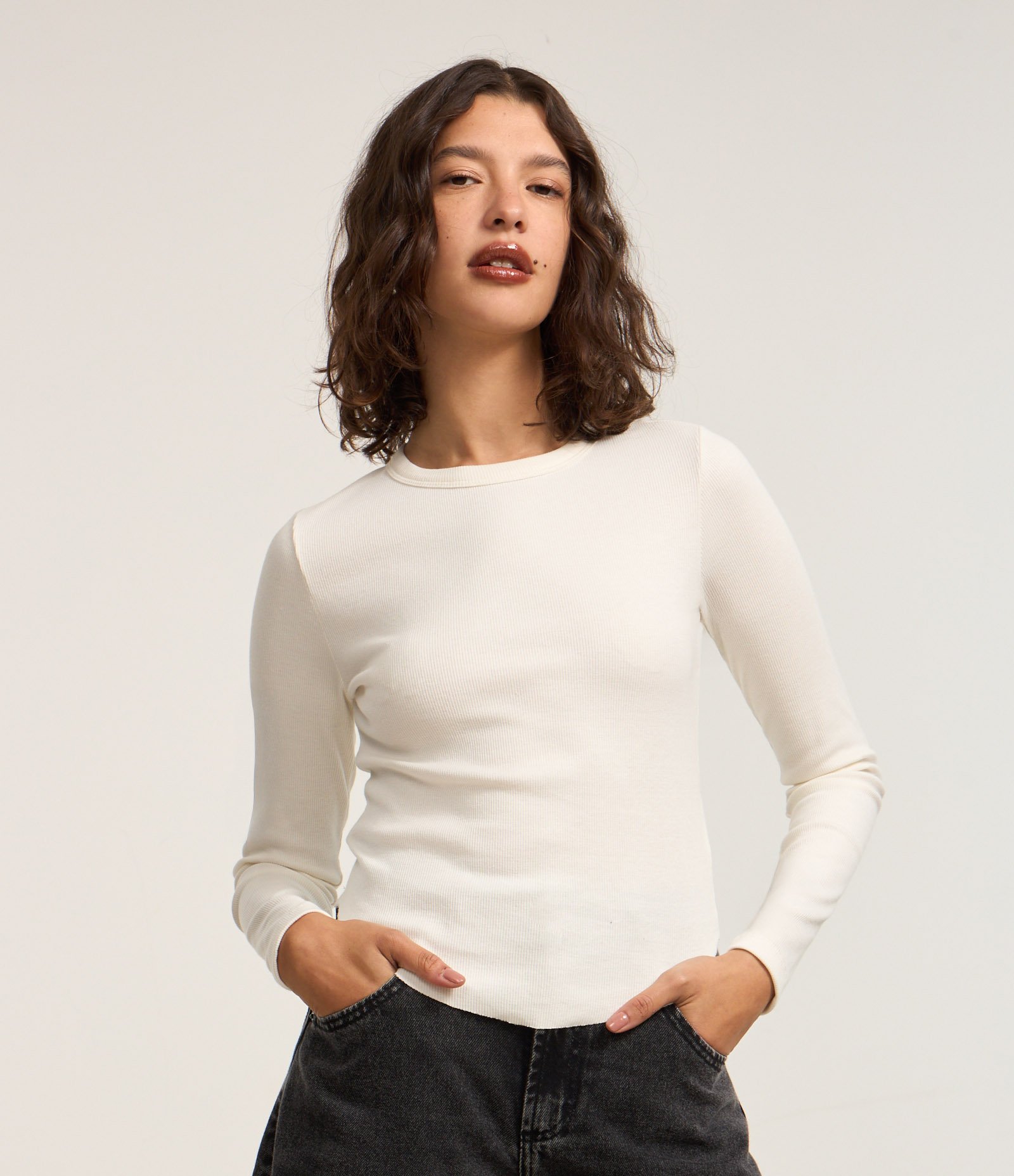 Blusa em Ribana com Barra Arredondada Branco 1