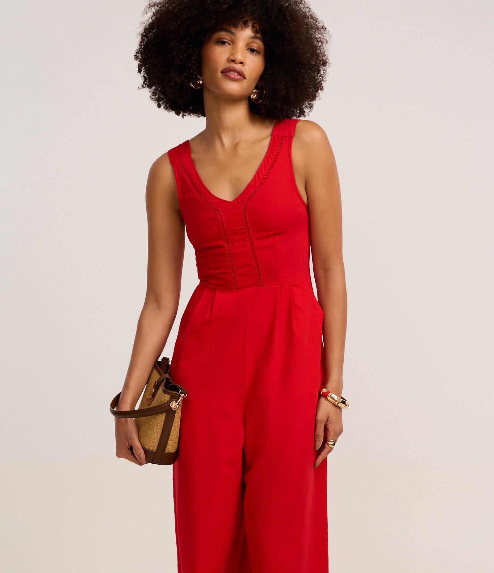 Macacão Longo em Sarja com Detalhe Entremeio Vermelho 2