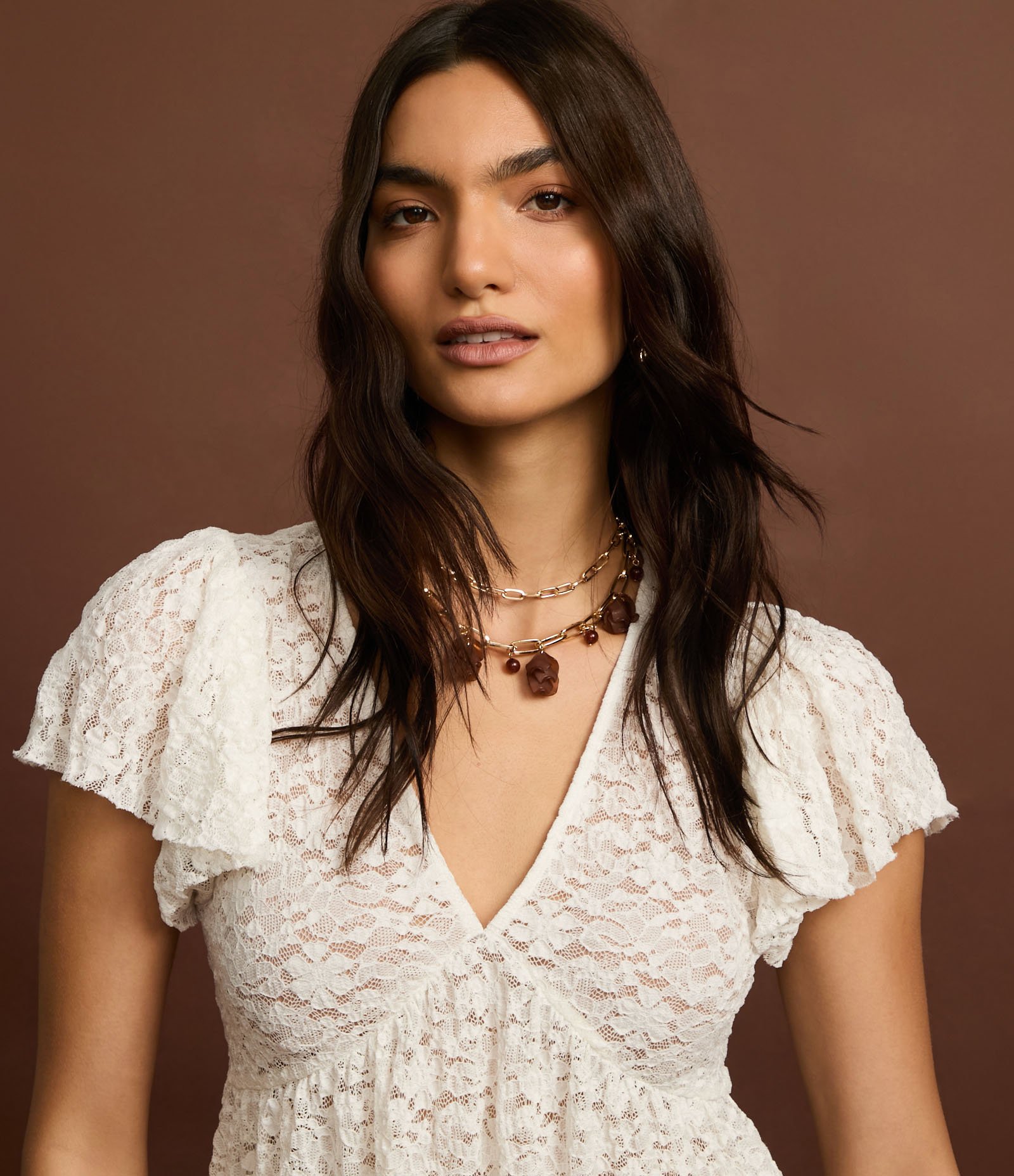 Blusa em Renda com Manga Bufante e Barra Franzida Off White 2