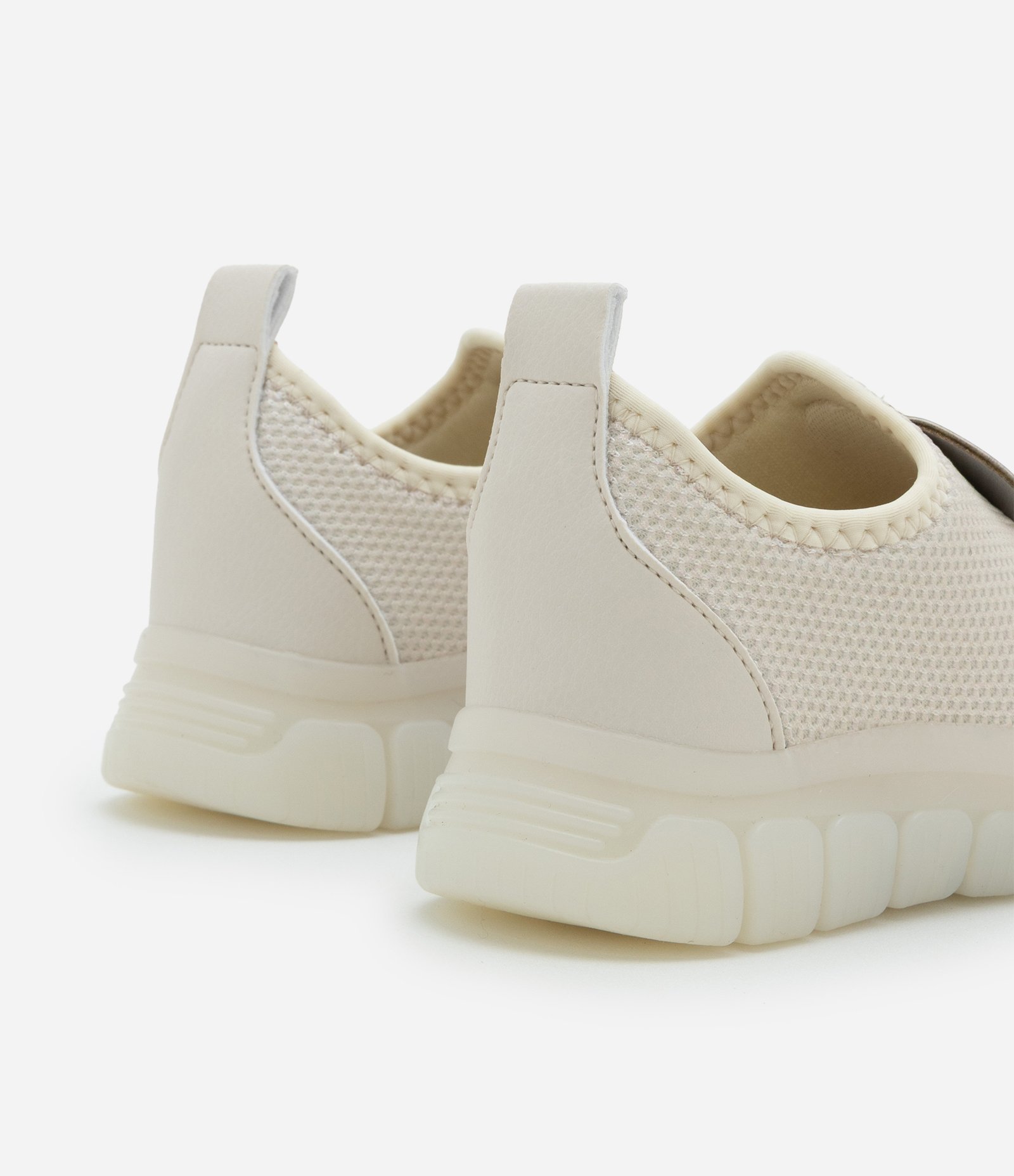 Tênis Calce Fácil Infantil com Sola LED e Estampa Capivara - Tam 20 ao 27 Off White 3