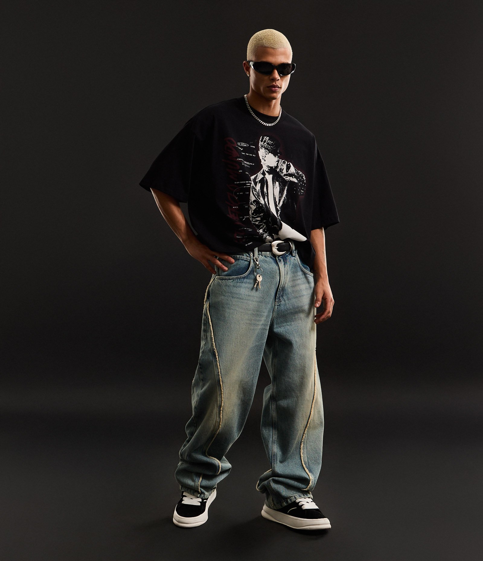 Camiseta Oversized em Algodão com Estampa Lettering Eu Venci o Mundo Veigh Preto 6