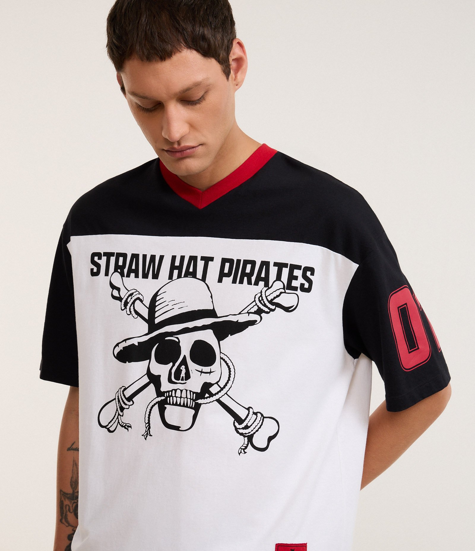 Camiseta Relaxd em Algodão com Estampa One Piece Branco 7