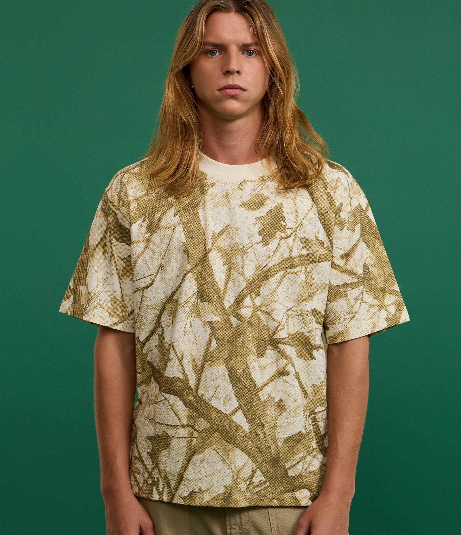 Camiseta Boxy em Algodão com Estampa de Folhagem Amarelo 1