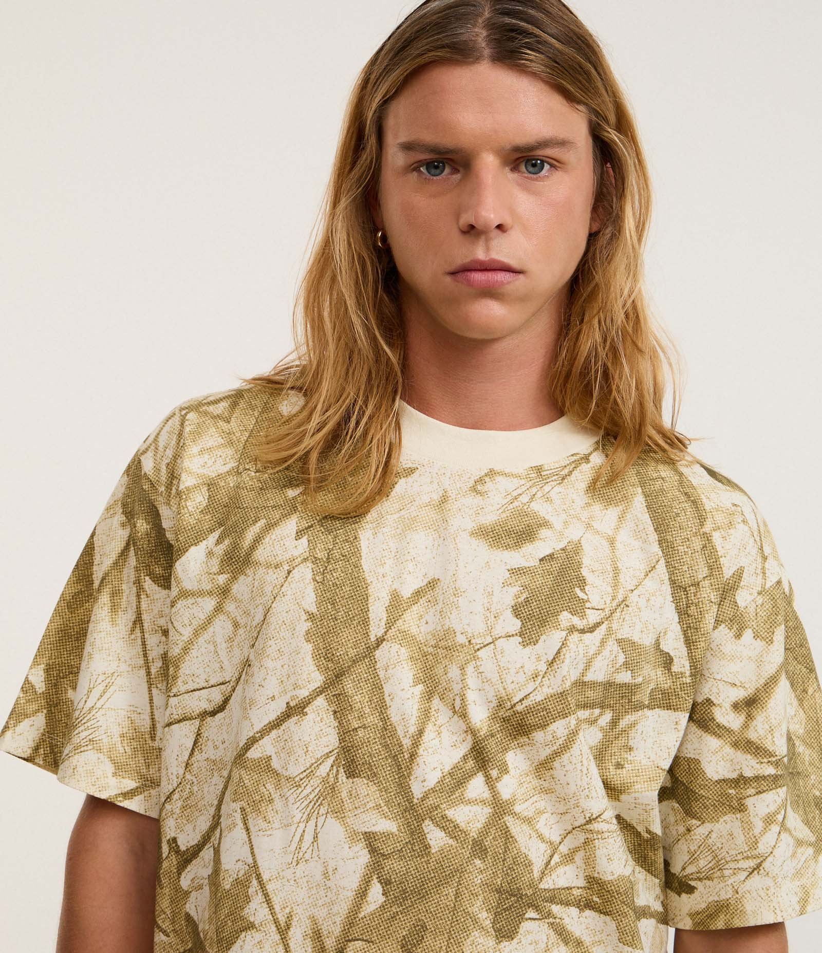Camiseta Boxy em Algodão com Estampa de Folhagem Amarelo 3