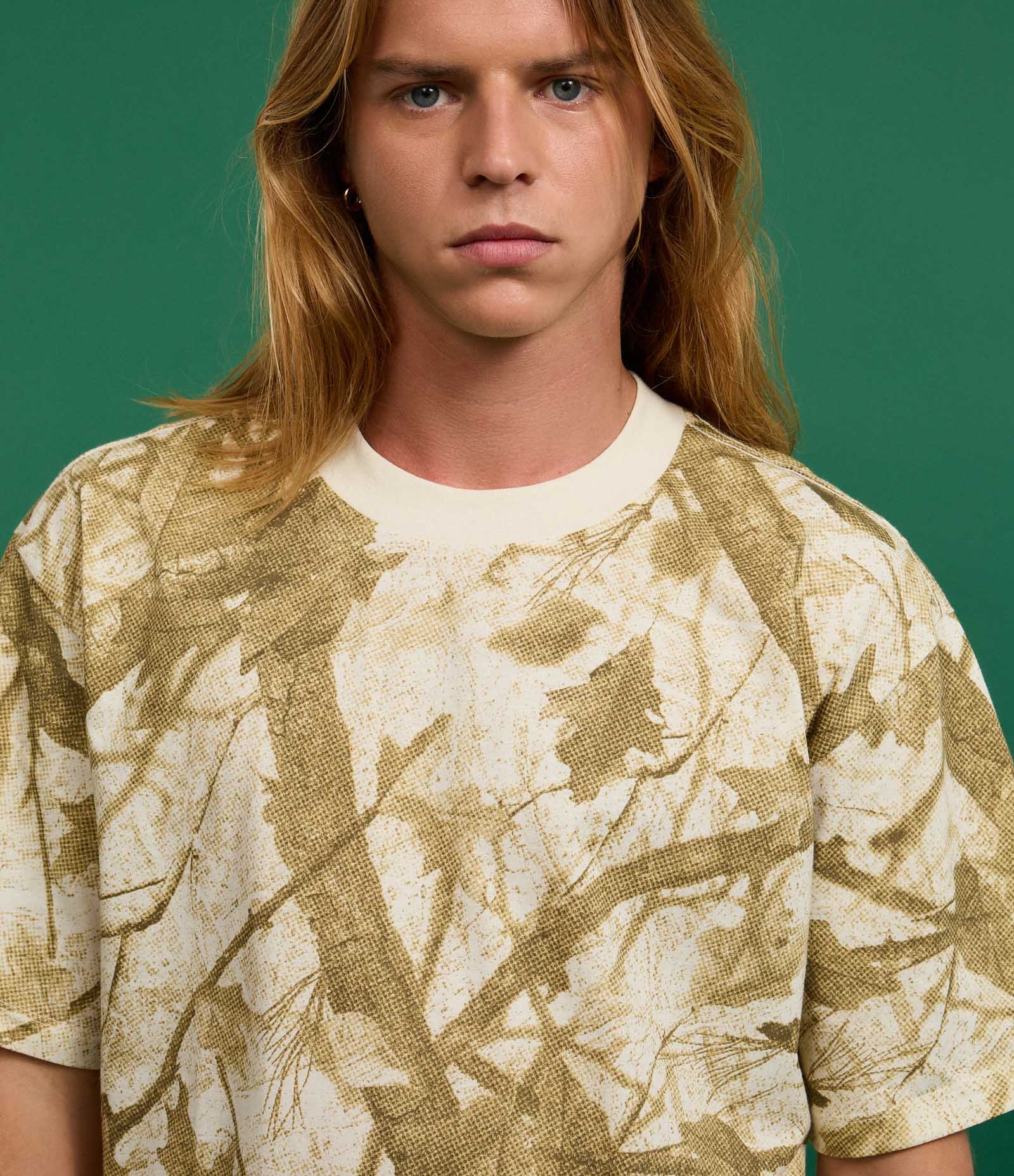 Camiseta Boxy em Algodão com Estampa de Folhagem Amarelo 7