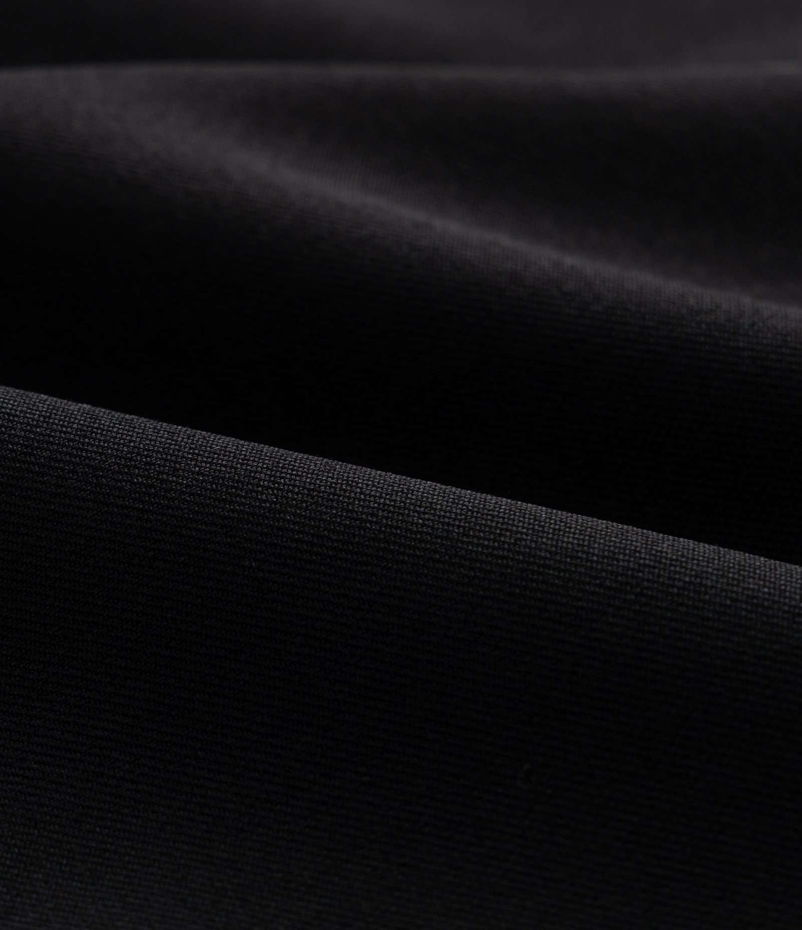 Macacão Alfaiataria em Crepe com Babados Curve & Plus Size Preto 9