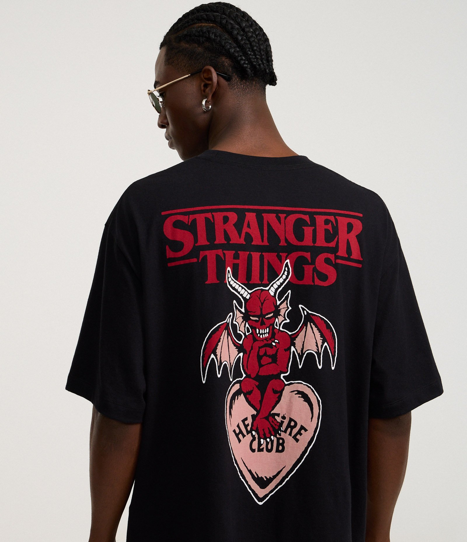 Camiseta Boxy em Algodão com Estampa Stranger Things Preto 1