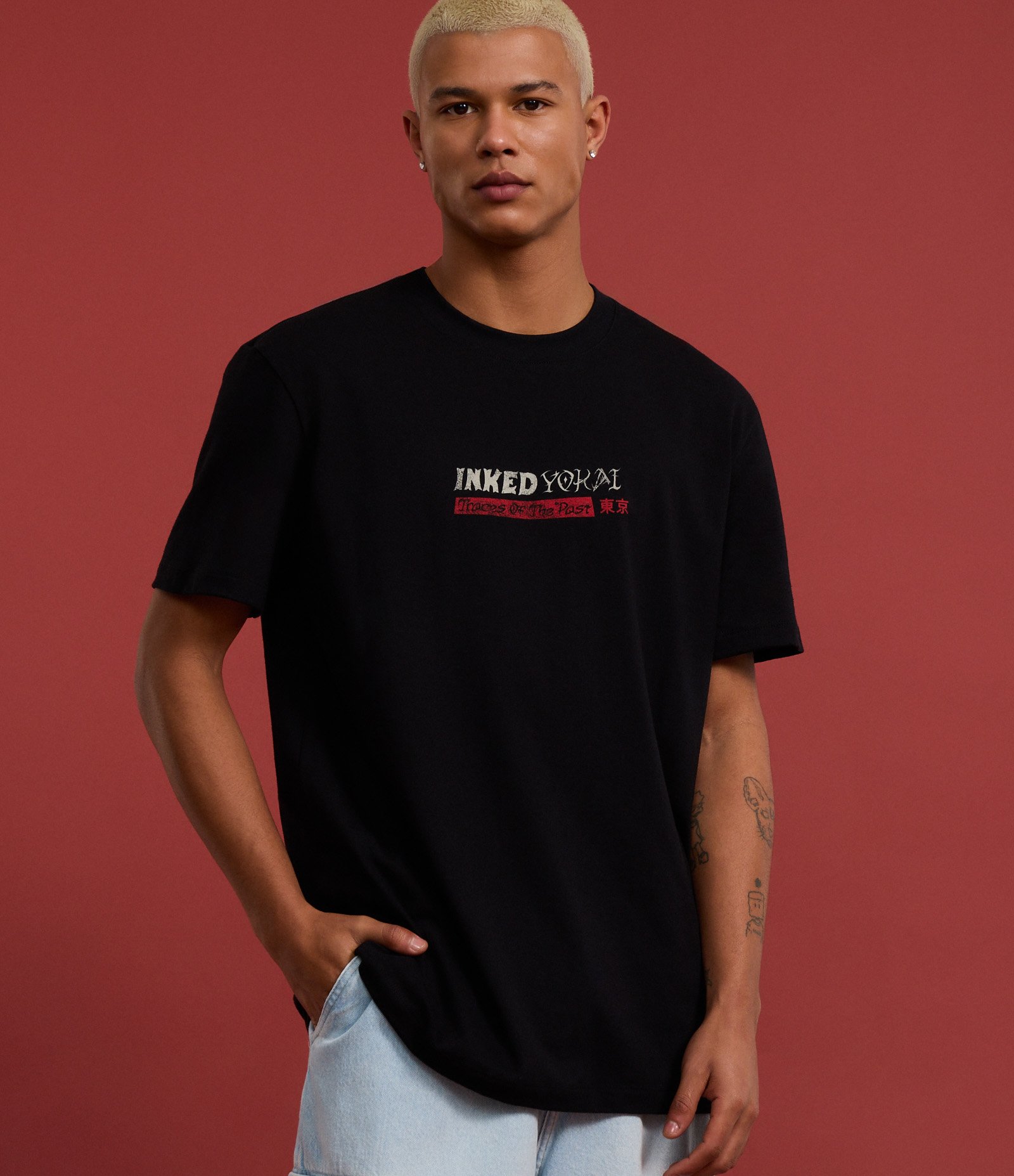 Camiseta Comfort em Algodão com Estampa Lettering Inked Preto 2