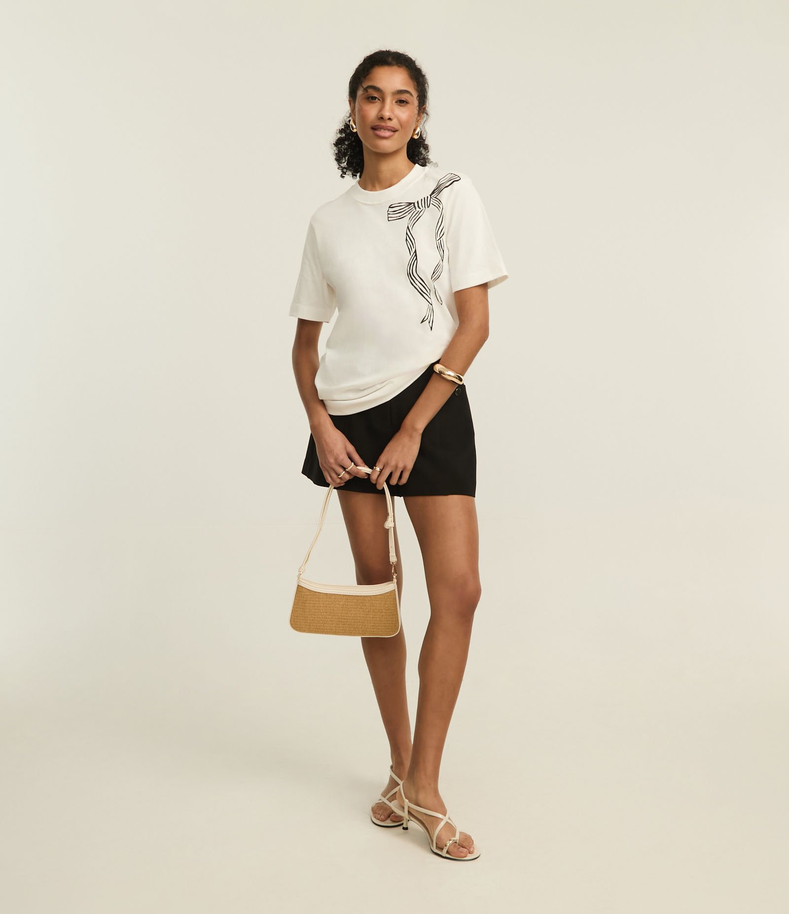 Camiseta em Algodão com Estampa de Laço Branco 2