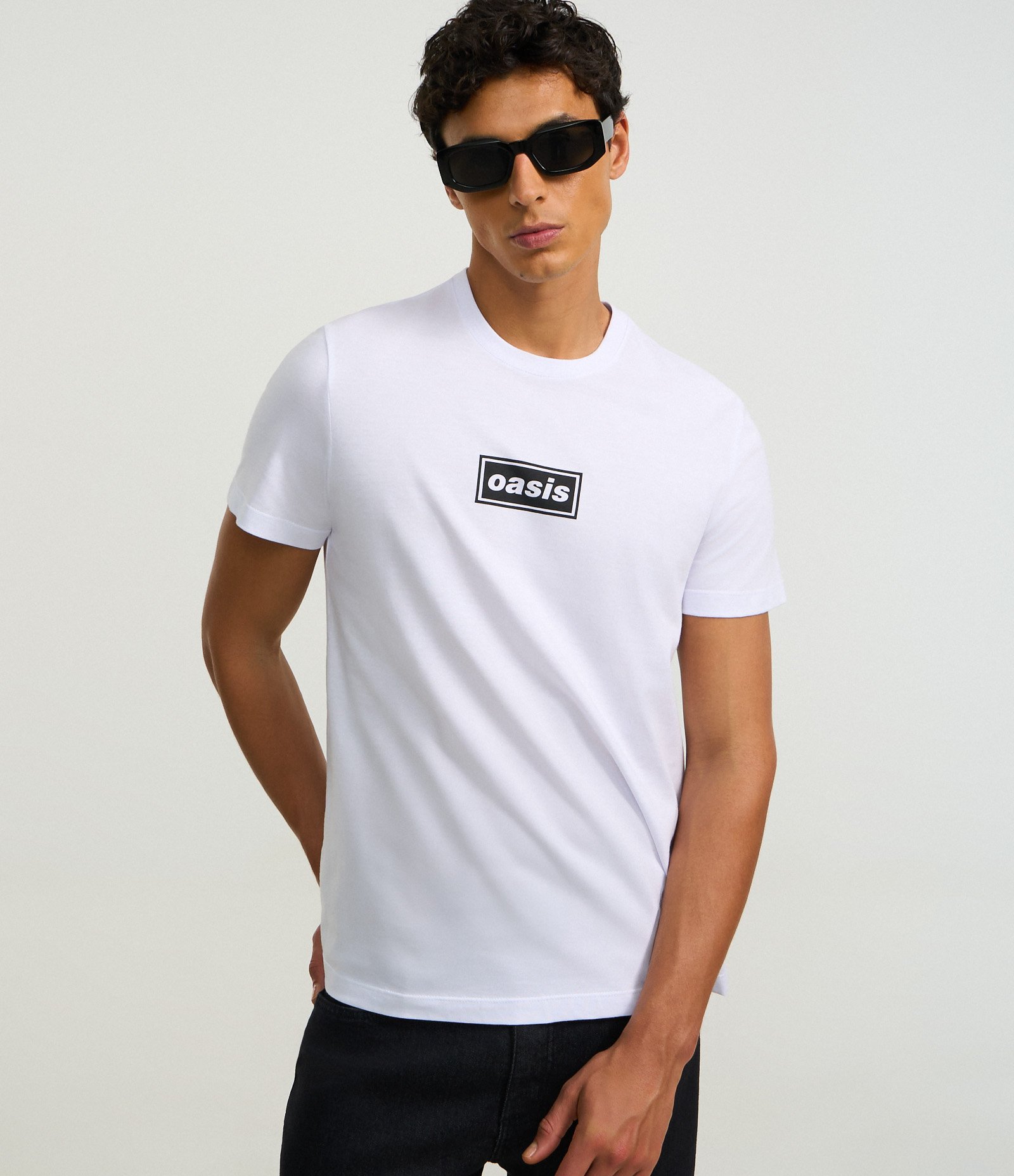 Camiseta Regular em Algodão com Estampa Banda Oasis Branco 5