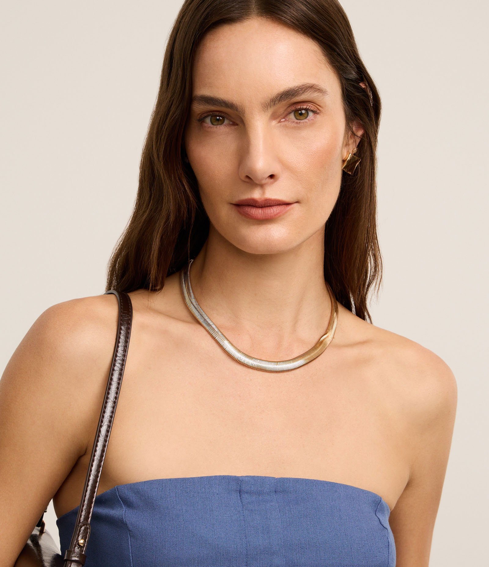 Blusa Corsetada Alfaiatada com Barra V e Lastex Azul 4