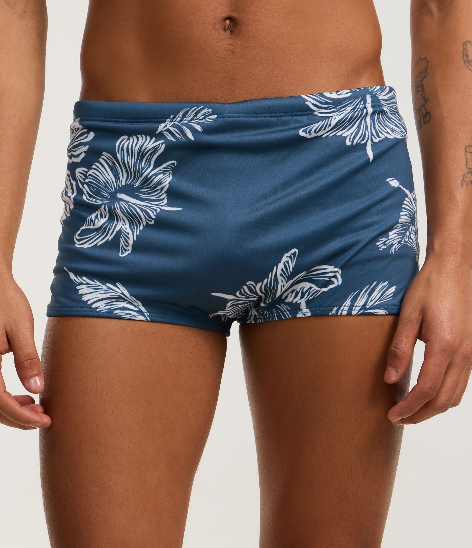 Sunga em Microfibra com Estampa de Folhagem e Cordão Interno Azul 3