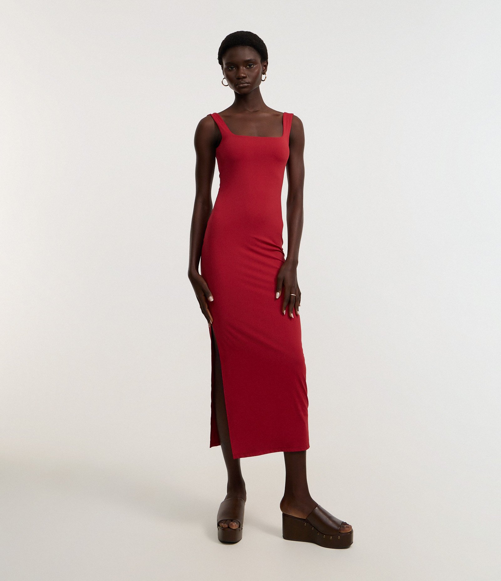 Vestido Long Midi em Poliamida com Decote nas Costas Vermelho 1