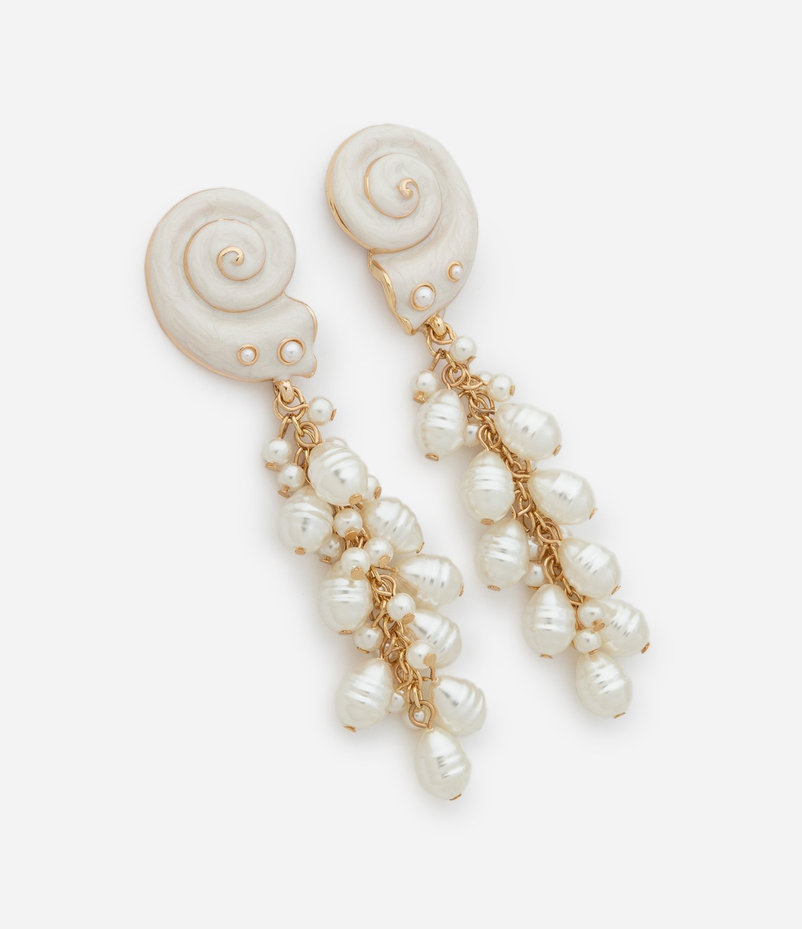 Maxi Brinco Pérola com Base em Formato de Concha e Pingente em Cacho de Pérolas Off White 1