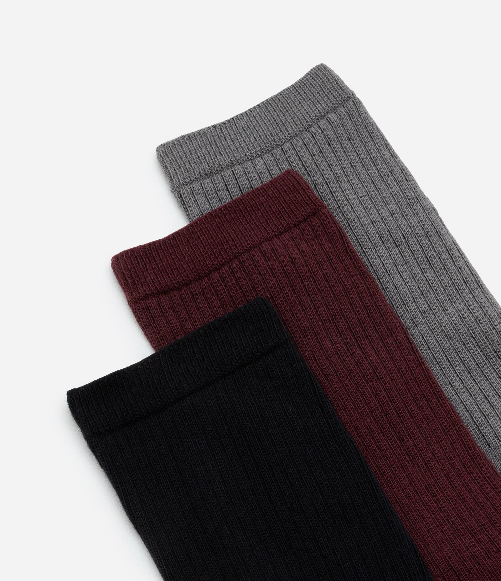 Kit 03 Meia Cano Alto em Algodão Canelado Lupo Cinza/Preto/Vermelho 4
