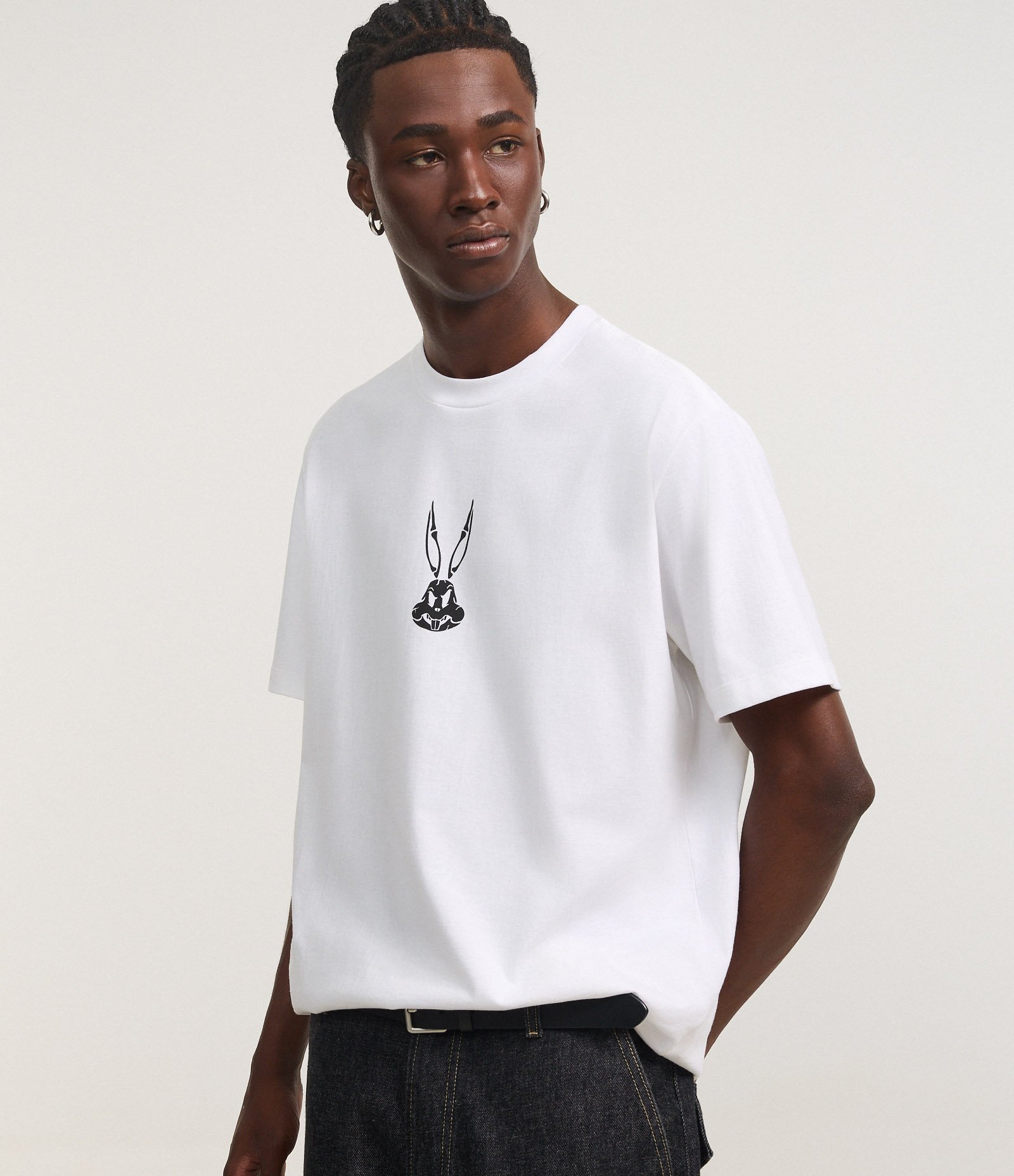 Camiseta Comfort em Algodão com Estampa de Esqueleto Perna Longa Branco 2