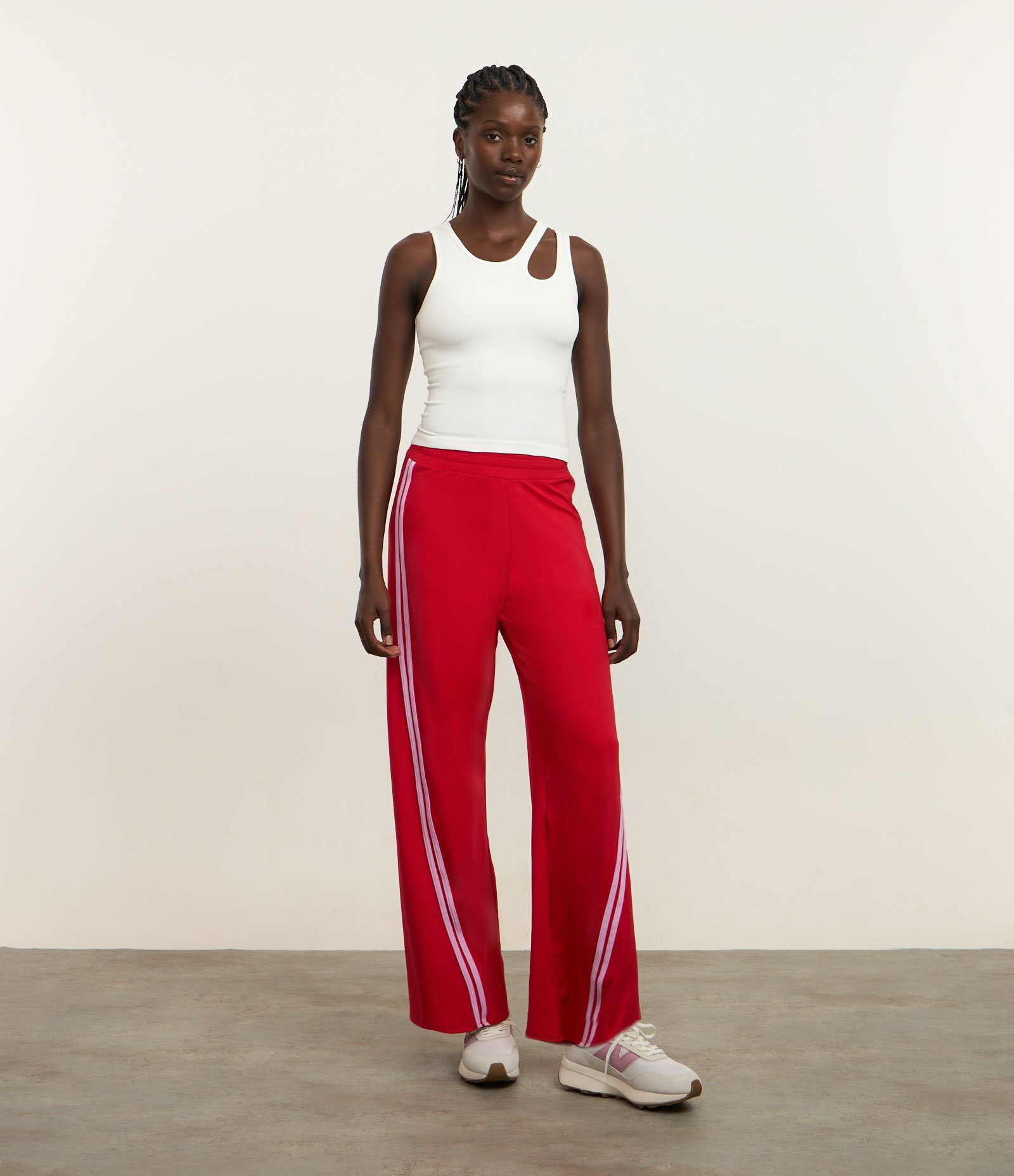 Regata Esportiva Seamless com Alça Vazada Branco 2