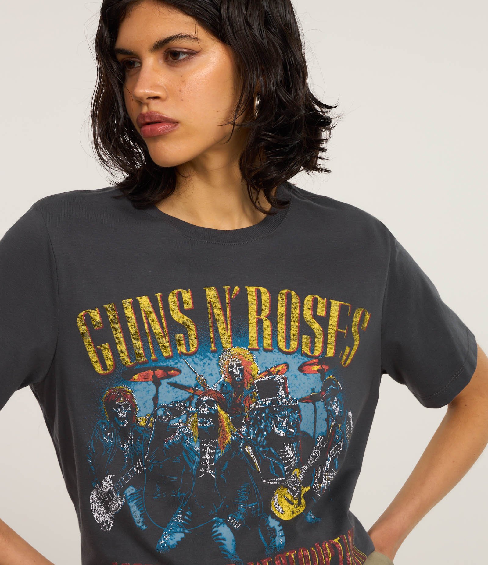 Camiseta Alongada em Algodão com Estampa Guns N' Roses Cinza 3