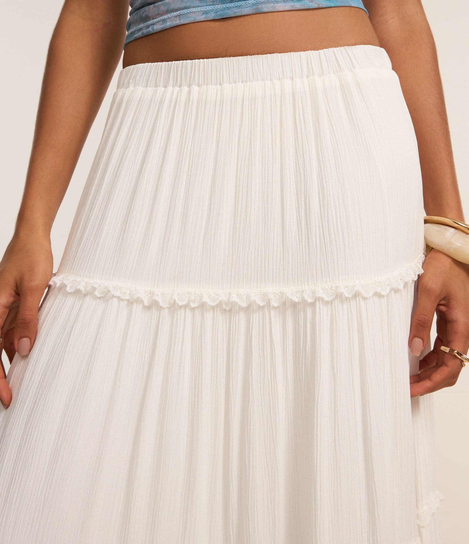 Saia Long Midi em Viscose com Babados e Textura Branco 4