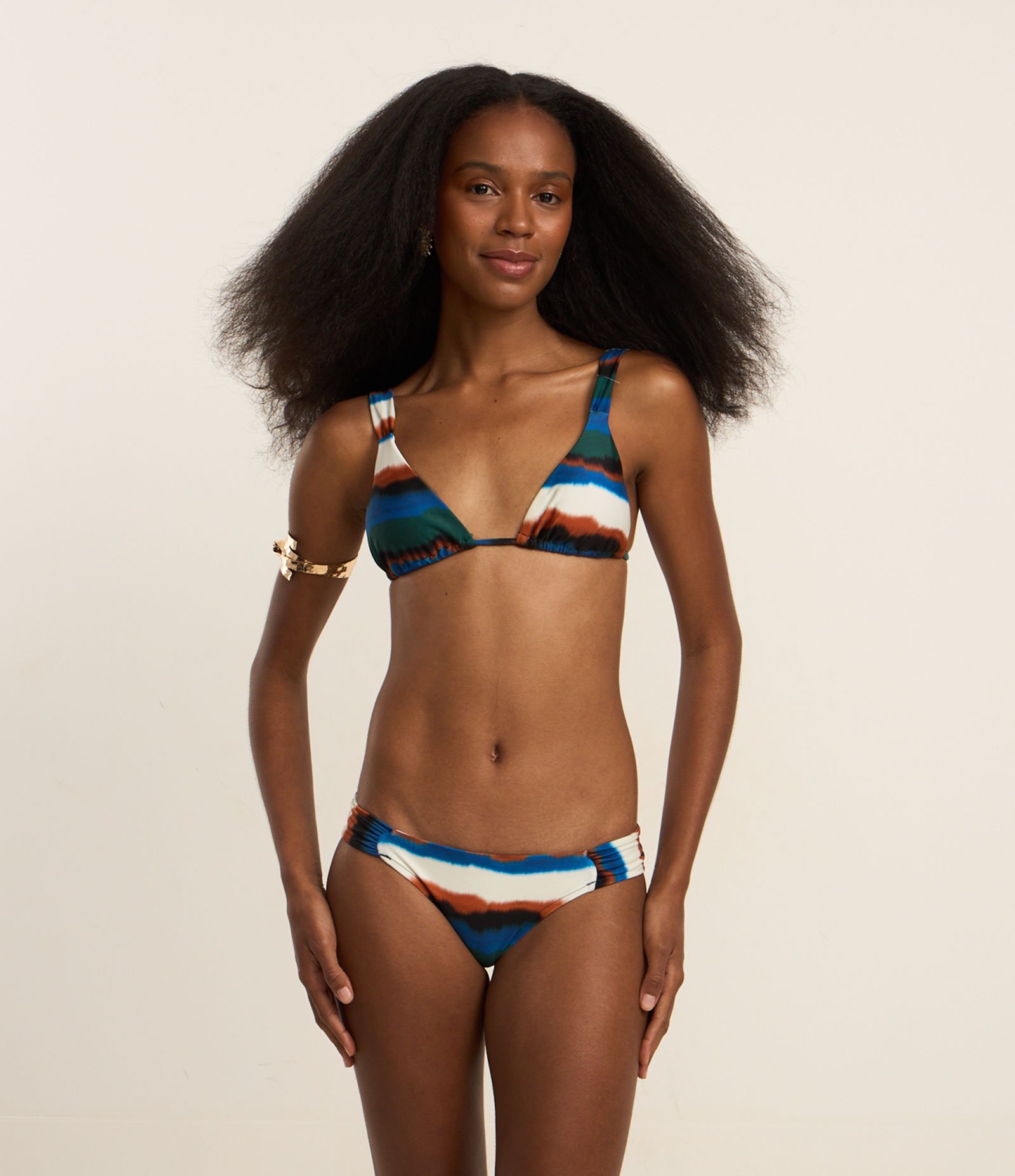 Biquíni Top Cortininha Alongada com Estampa Aquarelada Multicores 3