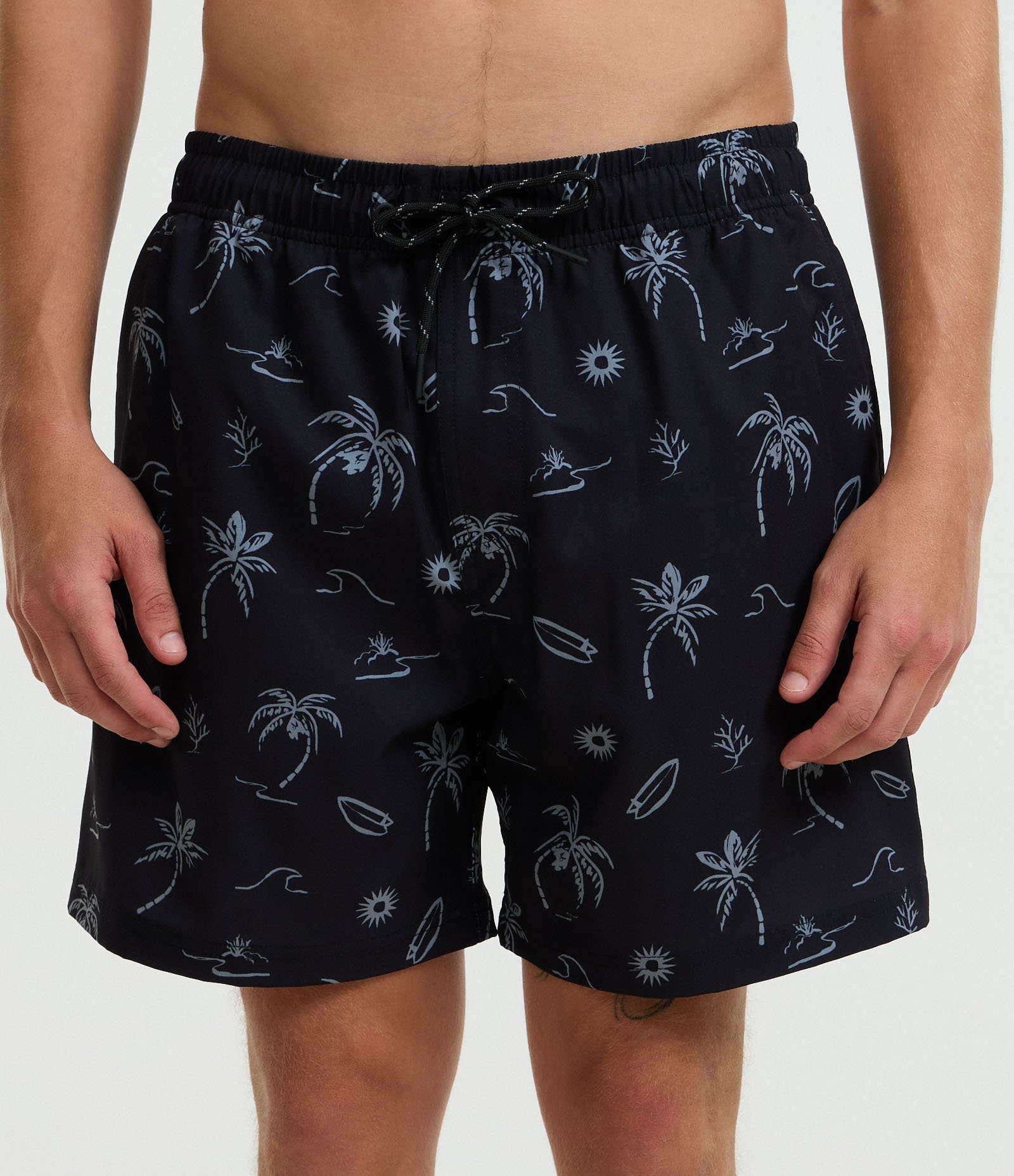 Bermuda de Banho com Estampa de Coqueiros e onda Preto 2