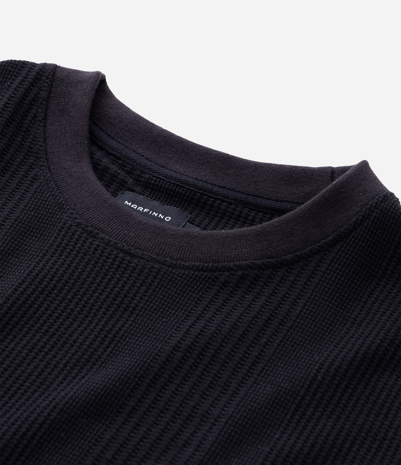 Camiseta Regular em Algodão com Textura Vertical Preto 4