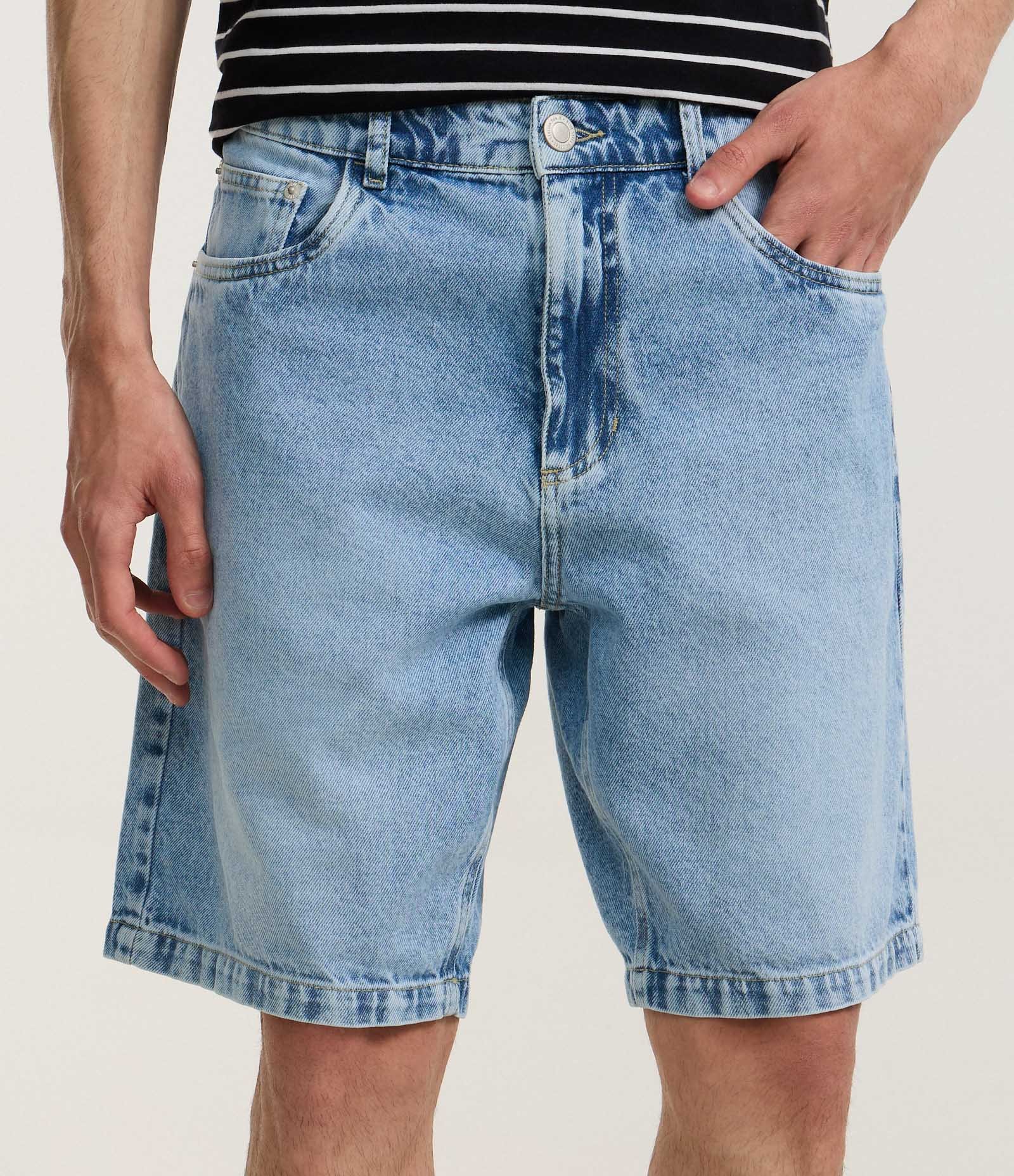 Bermuda Slim em Jeans com Bolsos Azul 2