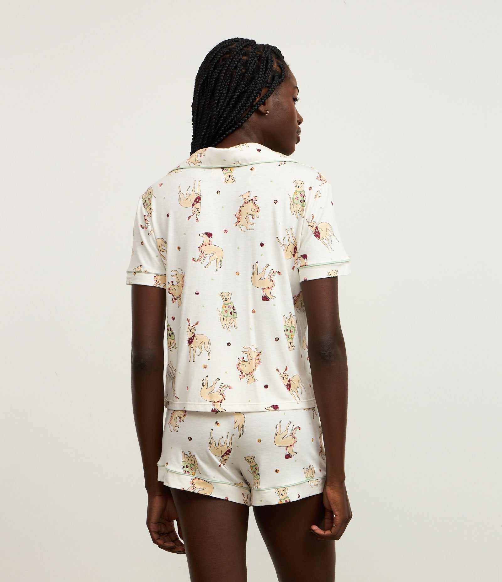 Pijama Short Doll Americano em Viscose com Estampa de Cachorrinhos Natalinos Off White 4
