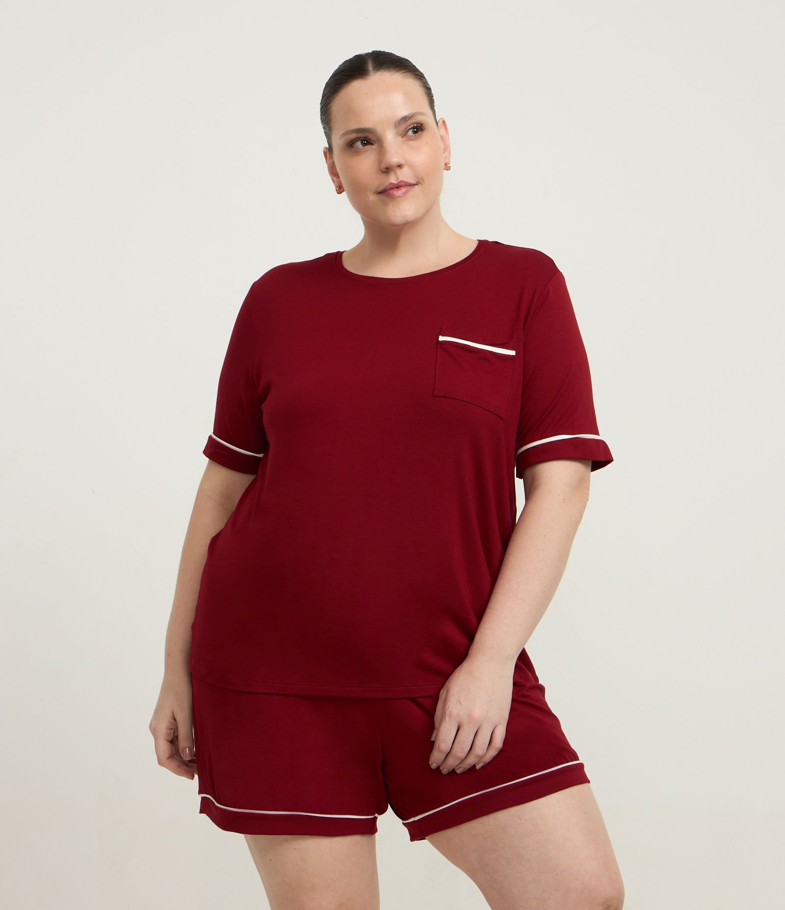 Pijama Curto em Viscose com Detalhes Contrastantes Curve & Plus Size Vermelho 1