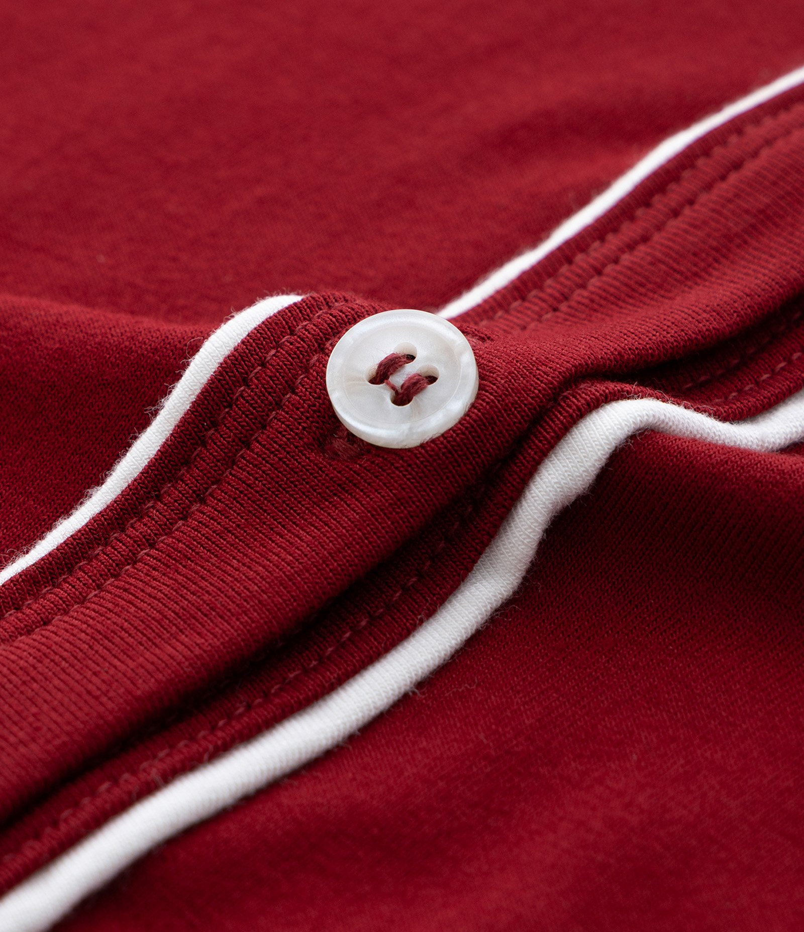 Camisola Curta com Abotoamento Frontal e Detalhes Contrastantes Curve & Plus Size Vermelho 7