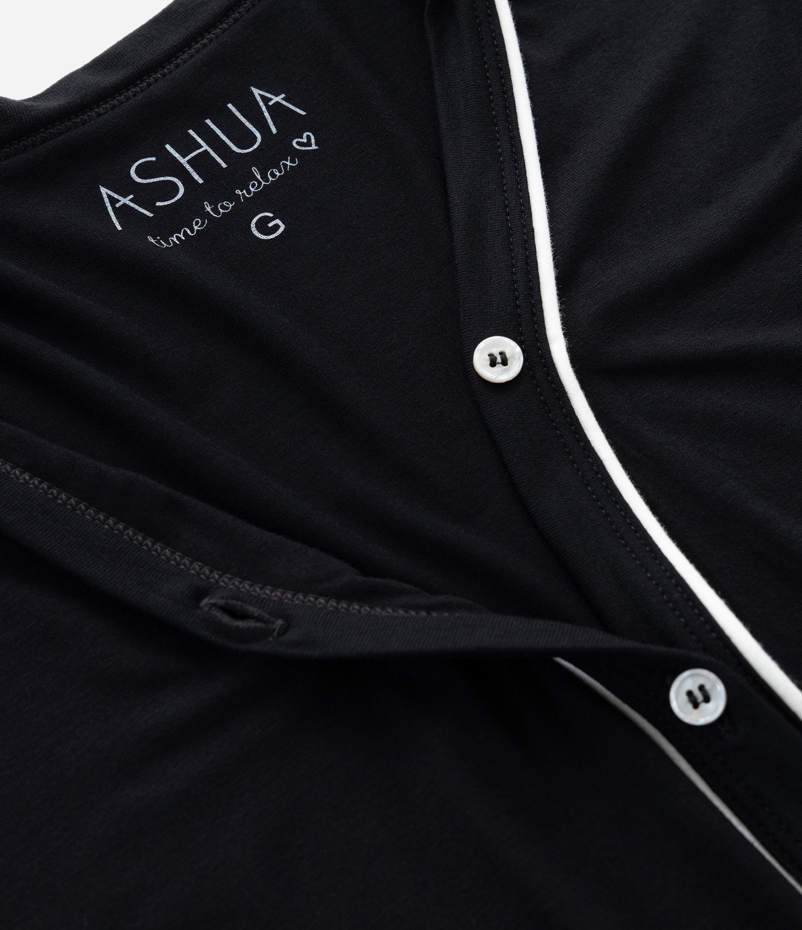 Pijama Curto em Viscolycra com Botões Frontais e Viés Contrastante Curve & Plus Size Preto 11