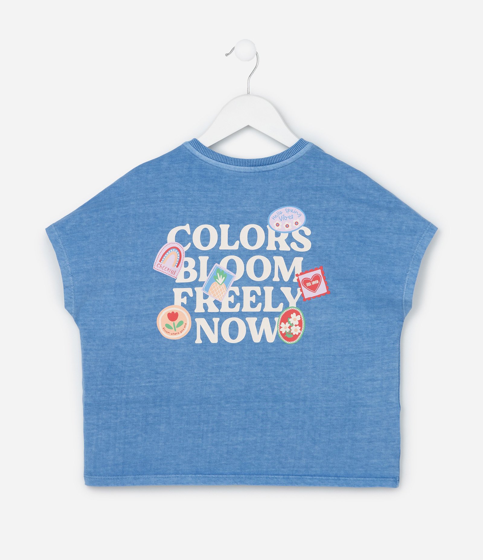 Camiseta Infantil Lavada com Cava Deslocada e Selos - Tam 5 a 14 Anos Azul 3