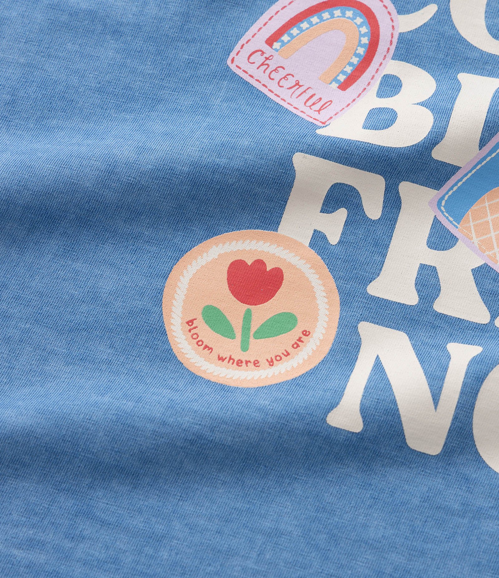 Camiseta Infantil Lavada com Cava Deslocada e Selos - Tam 5 a 14 Anos Azul 5