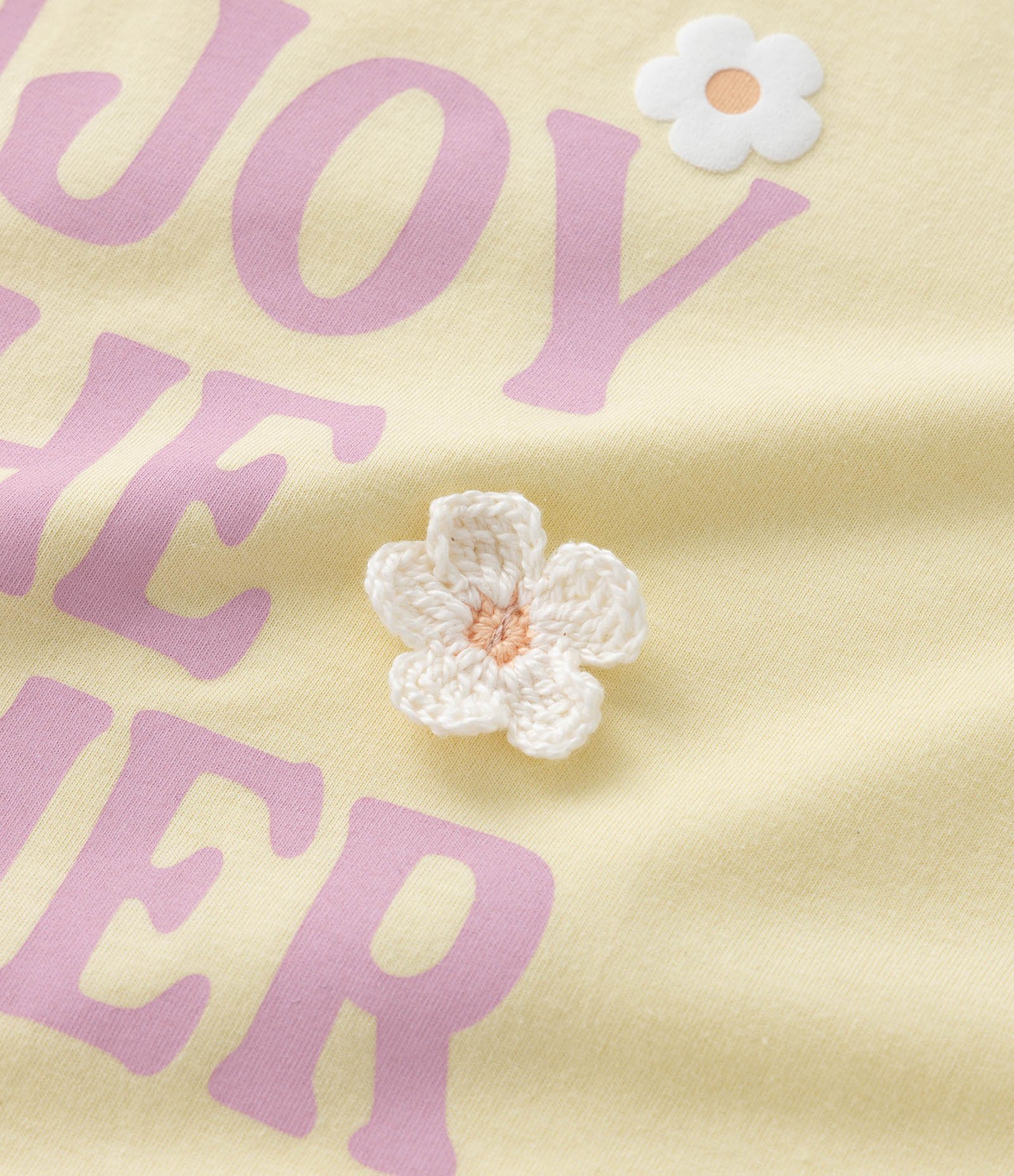 Camiseta Infantil Boxy com Flor em Crochê Enjoy The Summer - Tam 5 a 14 Anos Amarelo 4