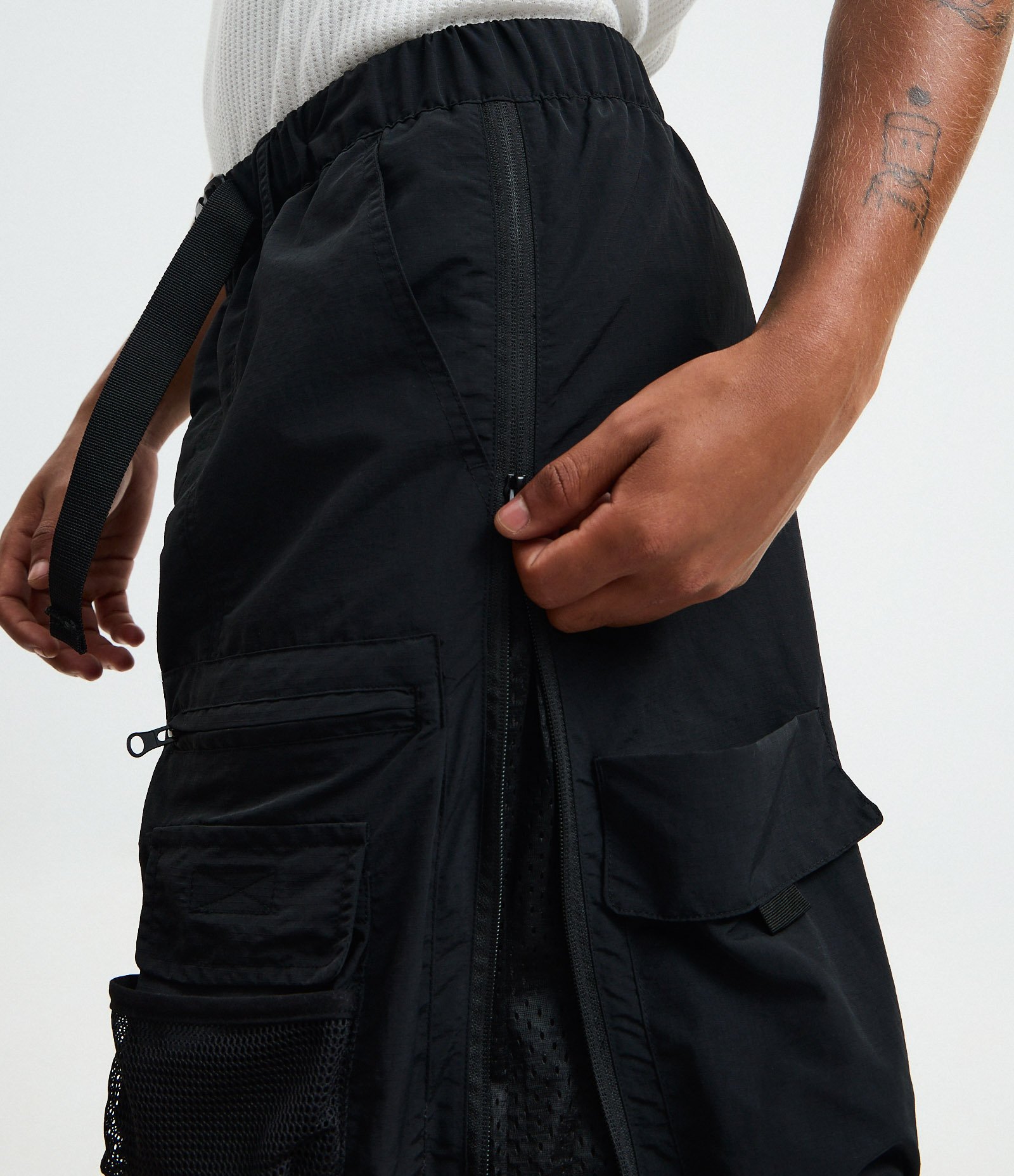 Bermuda Baggy Tática com Cinto e Buckle Magnético Preto 4
