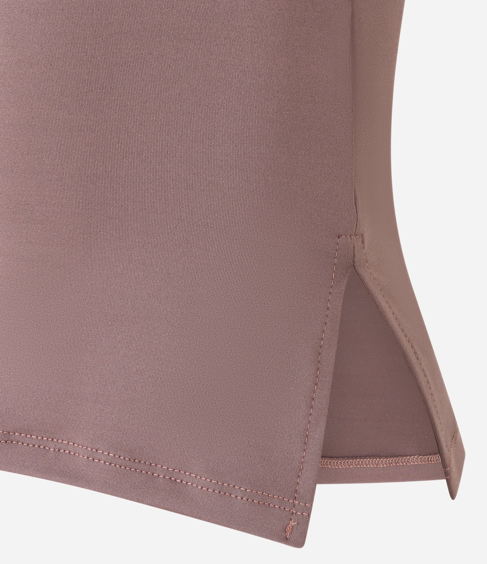 Blusa em Microfibra Tomara que Caia com Fenda Lateral Marrom 5