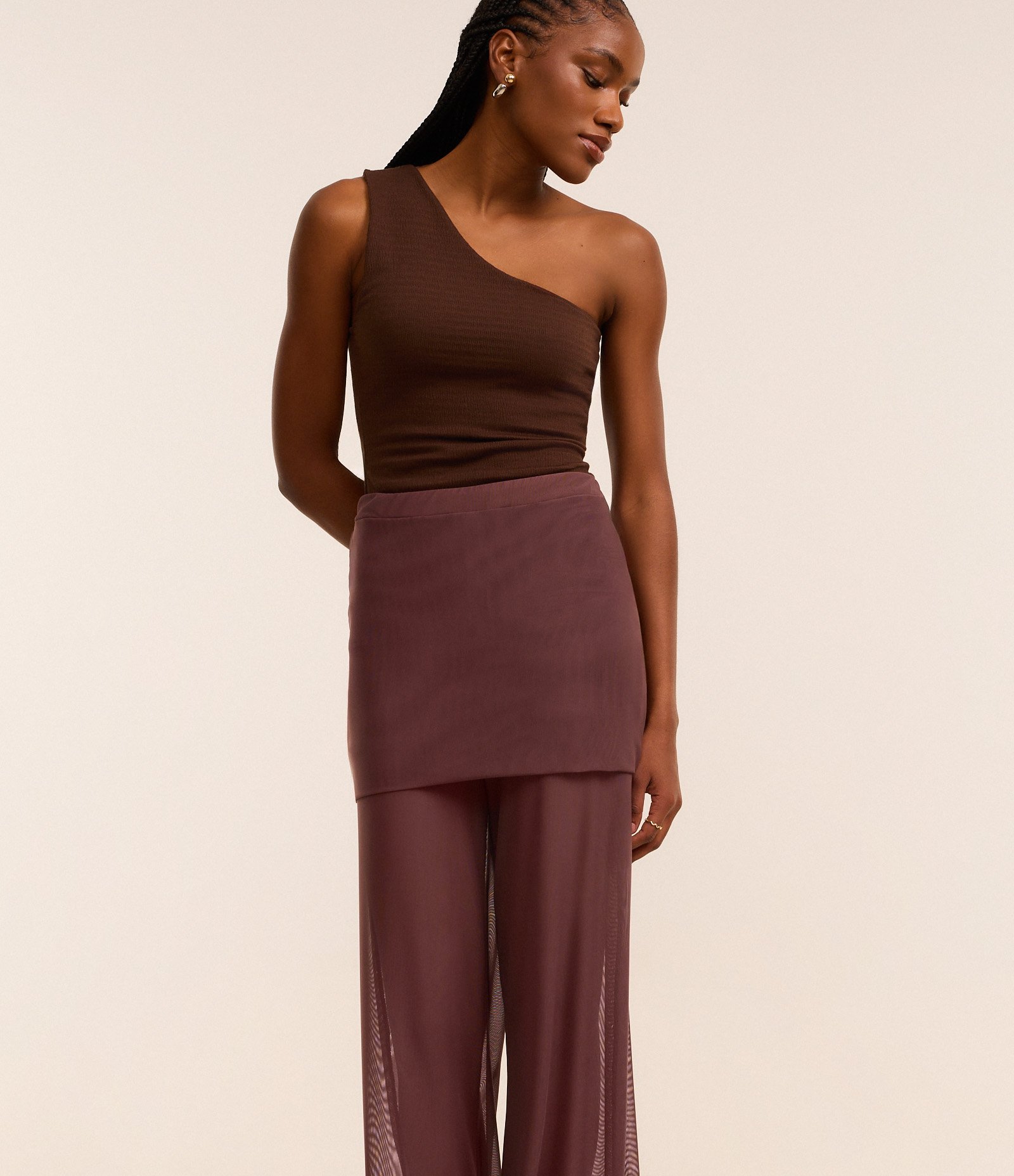 Calça Reta em Tule com Saia Sobreposta Bordô 4