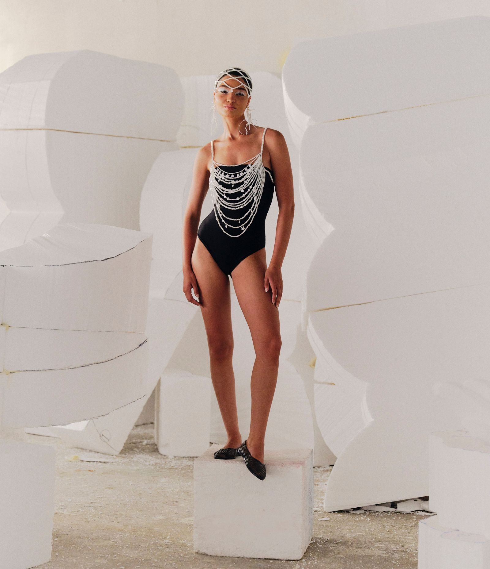 Body Chain Top com Camadas de Pérolas Artificiais Perolado 2