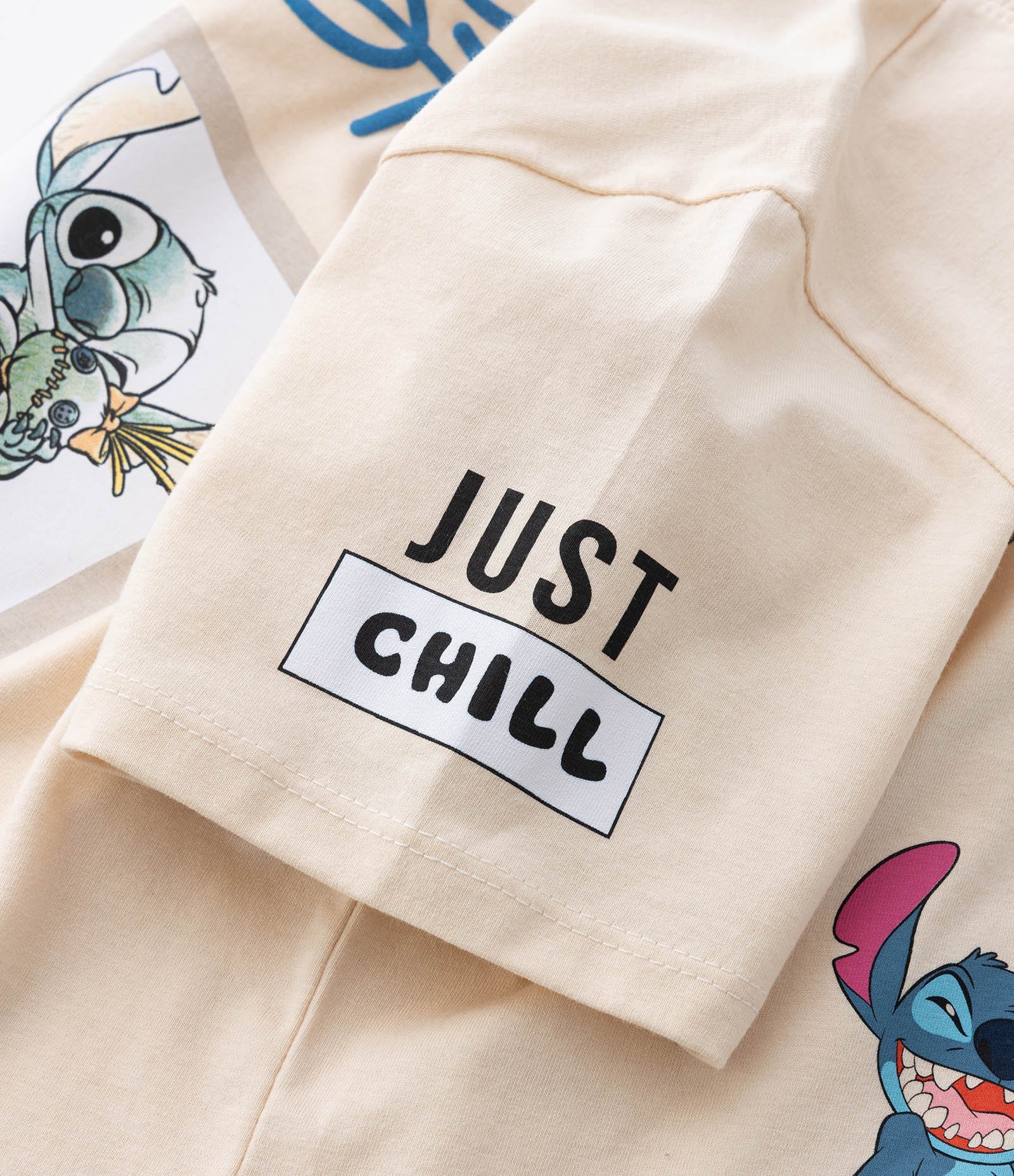 Camiseta Curta Infantil com Estampa do Stitch Frente e Costas - Tam 5 a 14 Anos Bege 5