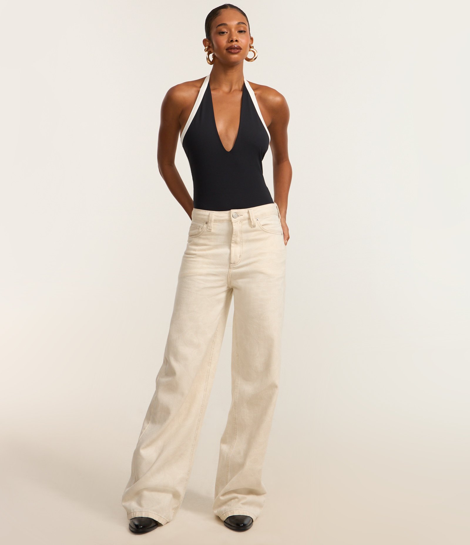 Body Frente Única em Poliamida com Contraste Preto/Branco 2