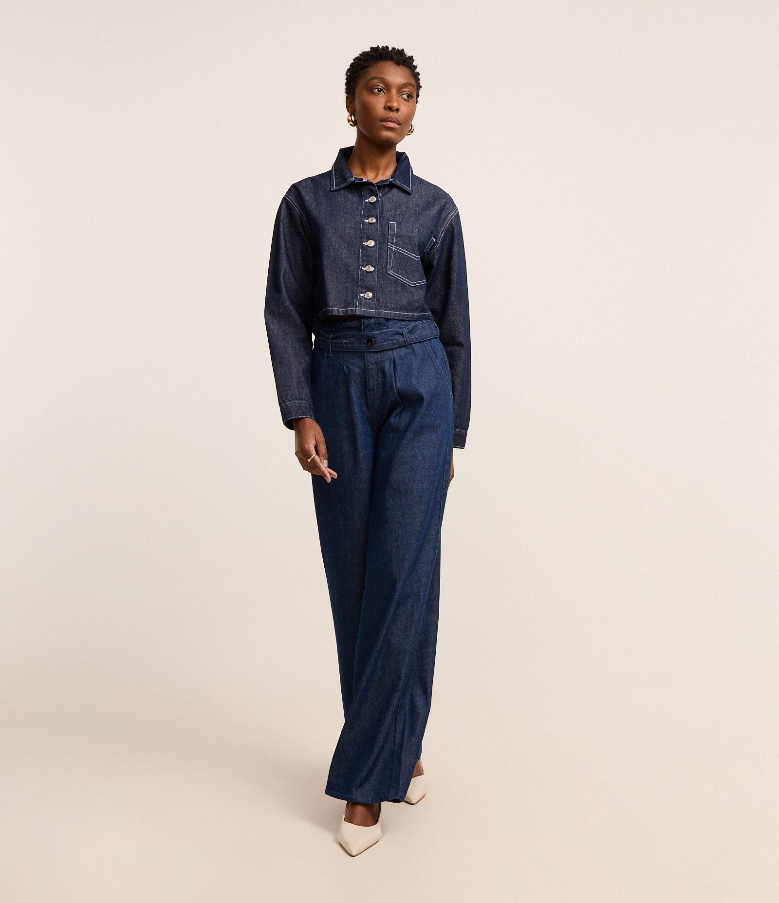 Calça Wide Leg Clochard em Jeans com Cintura Alta e Cinto Azul 2